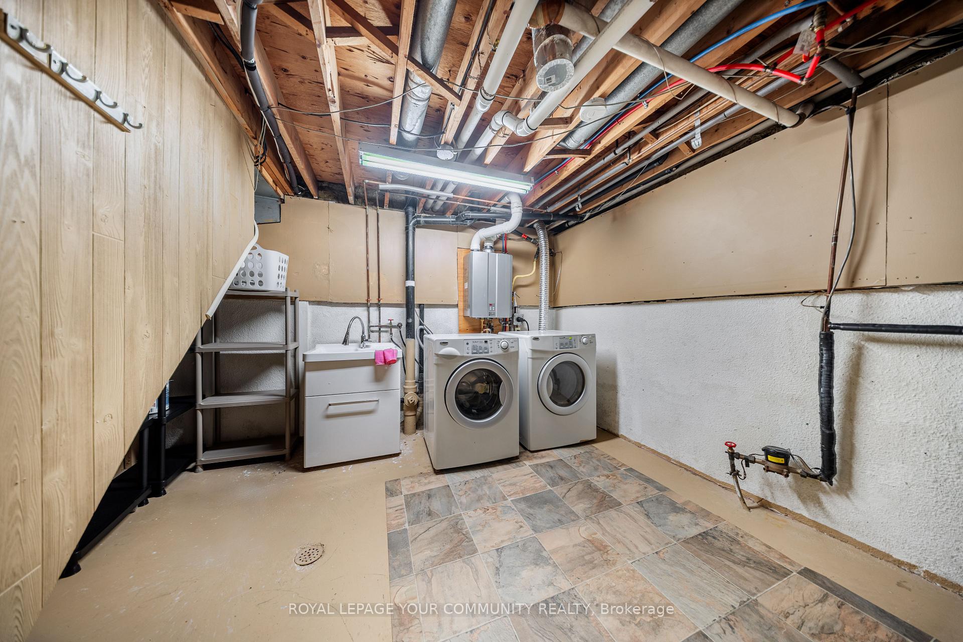Photo 40 of 79 Tamarack Drive, Markham, Aileen-Willowbrook — HOMEH