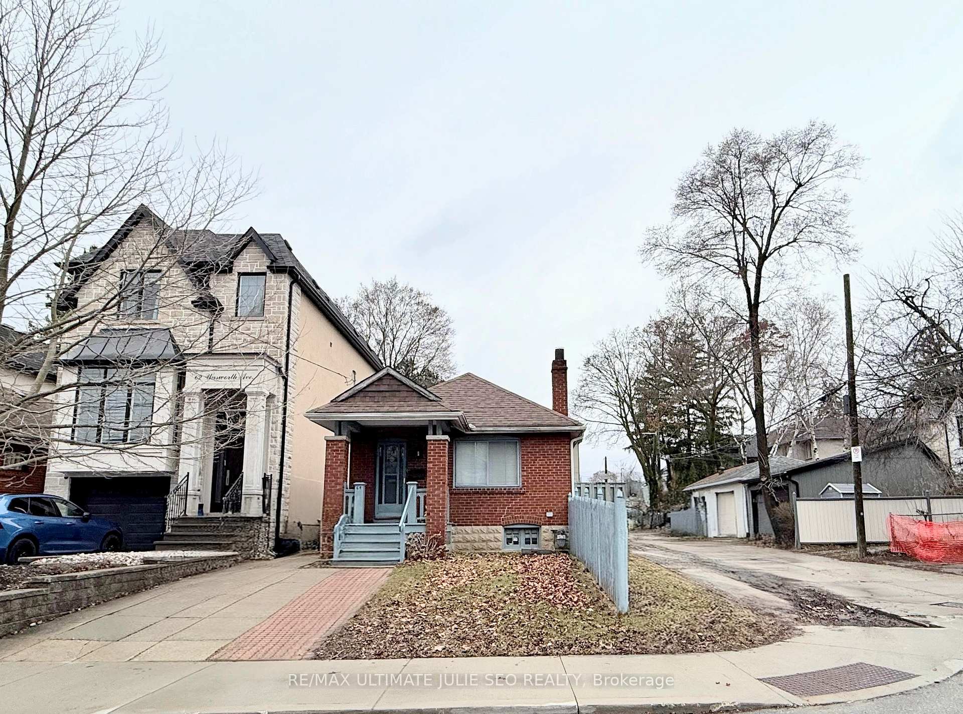 Photo 5 of 64 Unsworth Avenue, Toronto, Lawrence Park North — HOMEH