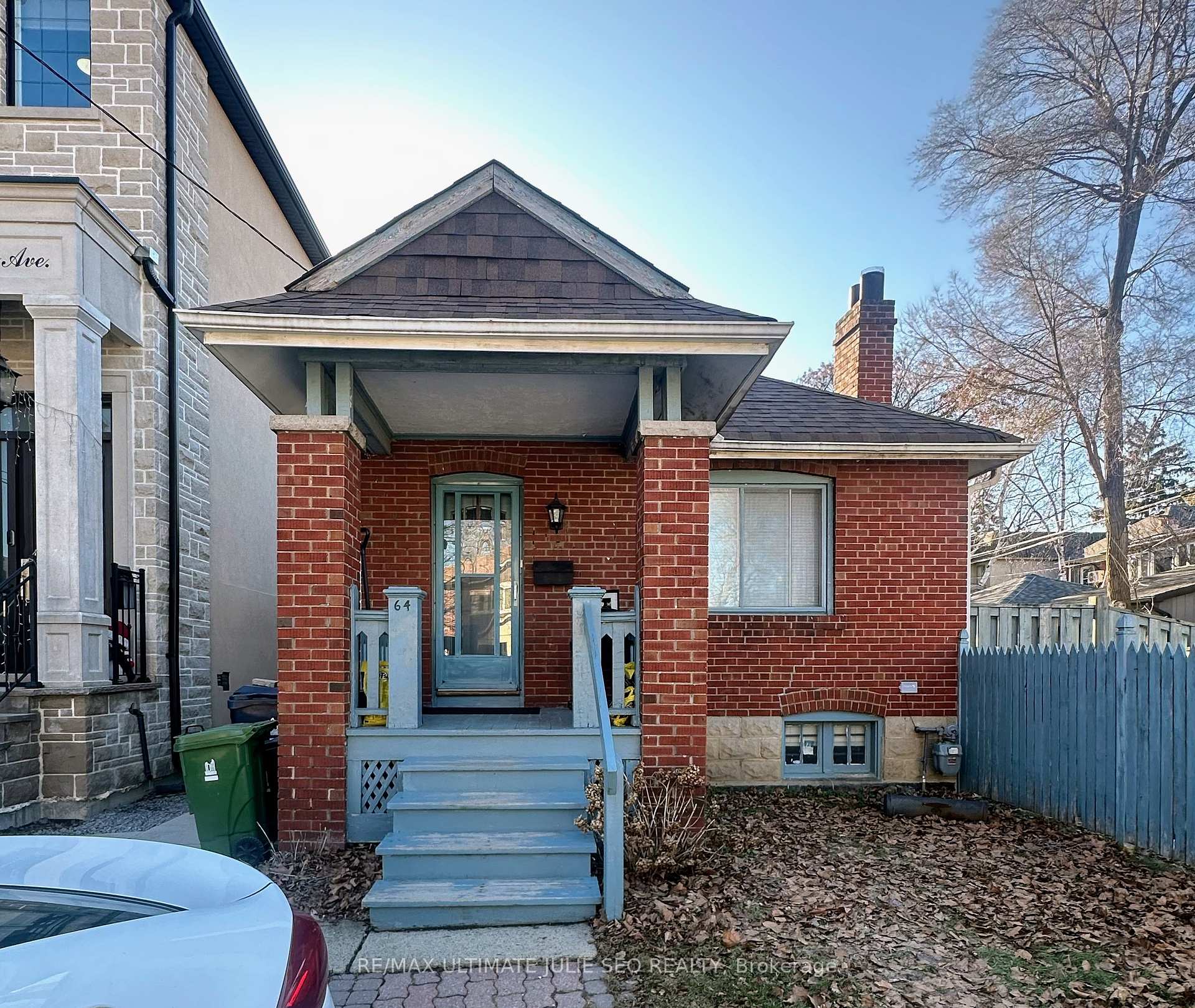 Photo 2 of 64 Unsworth Avenue, Toronto, Lawrence Park North — HOMEH