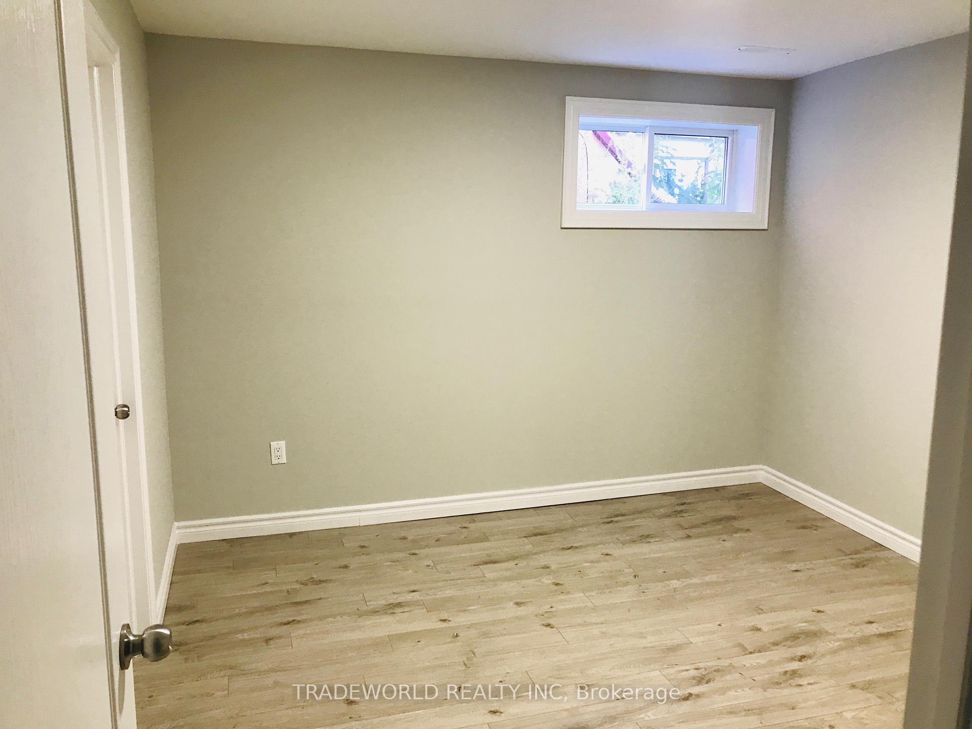 Photo 7 of Unit Basement, 6 Iangrove Terrace, Scarborough, L'Amoreaux — HOMEH
