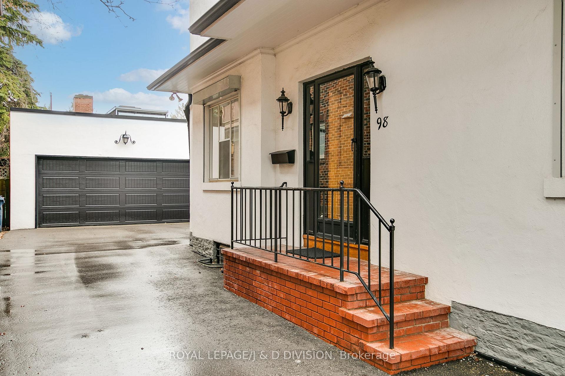 Photo 4 of 98 Chaplin Crescent, Toronto, Yonge-Eglinton — HOMEH