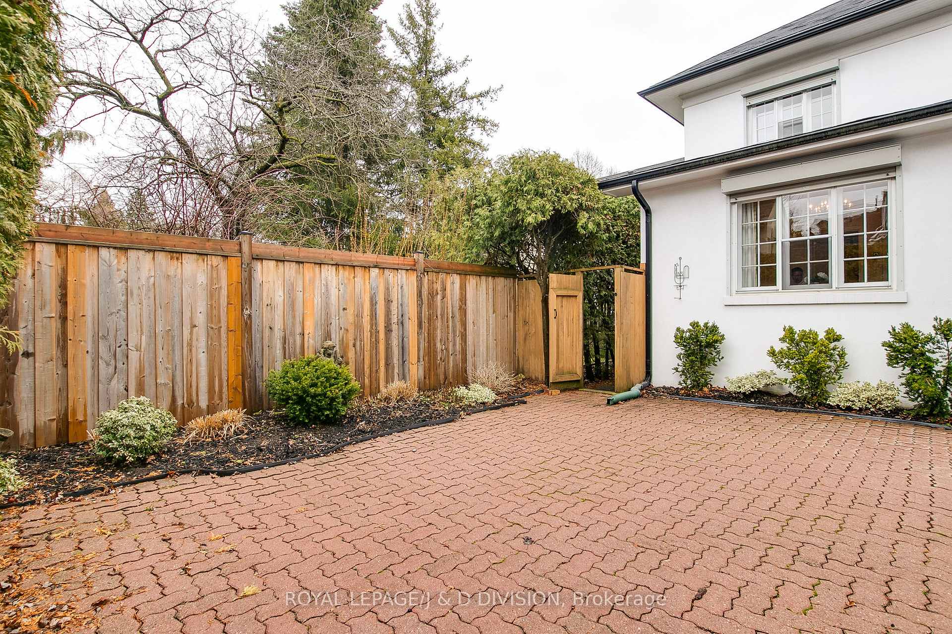 Photo 54 of 98 Chaplin Crescent, Toronto, Yonge-Eglinton — HOMEH