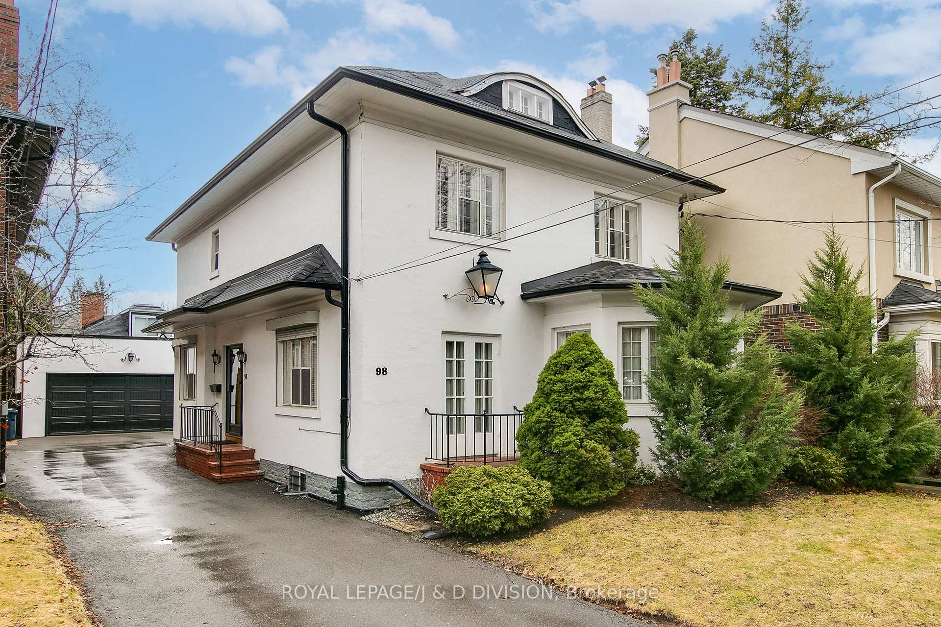 Photo 2 of 98 Chaplin Crescent, Toronto, Yonge-Eglinton — HOMEH