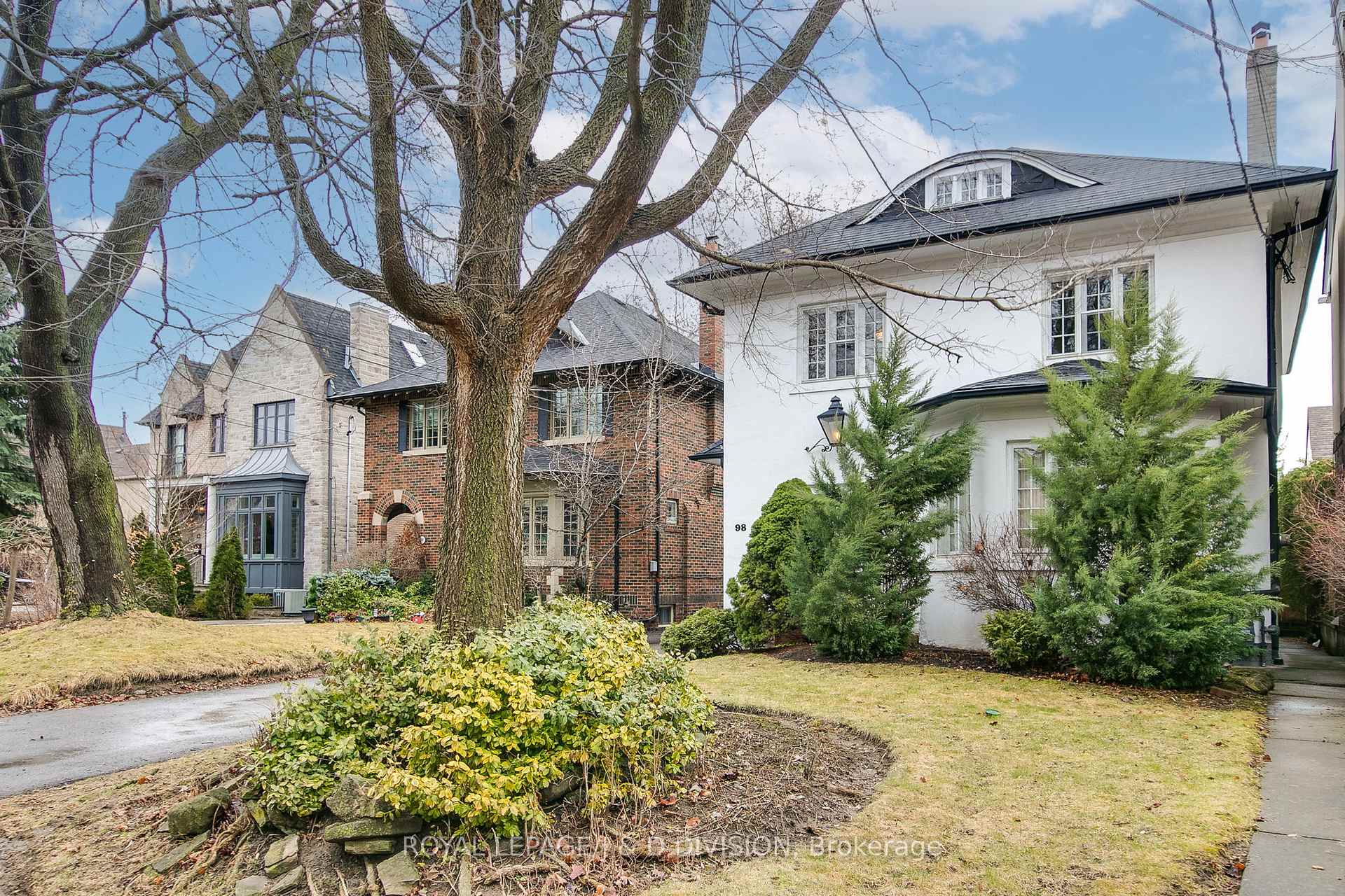 Photo 22 of 98 Chaplin Crescent, Toronto, Yonge-Eglinton — HOMEH