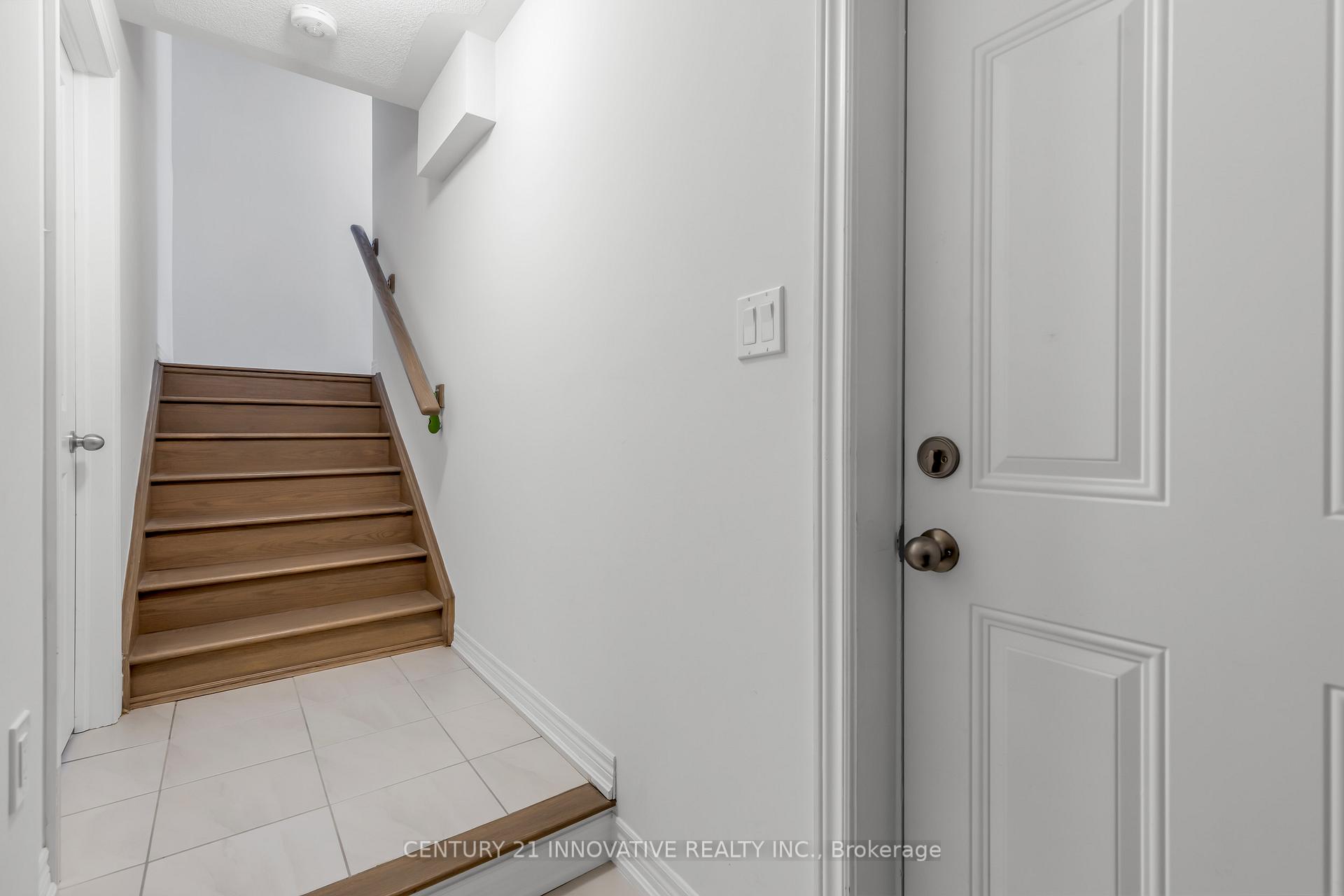Photo 5 of 1272 Aquarius Trail, Pickering, Rural Pickering — HOMEH