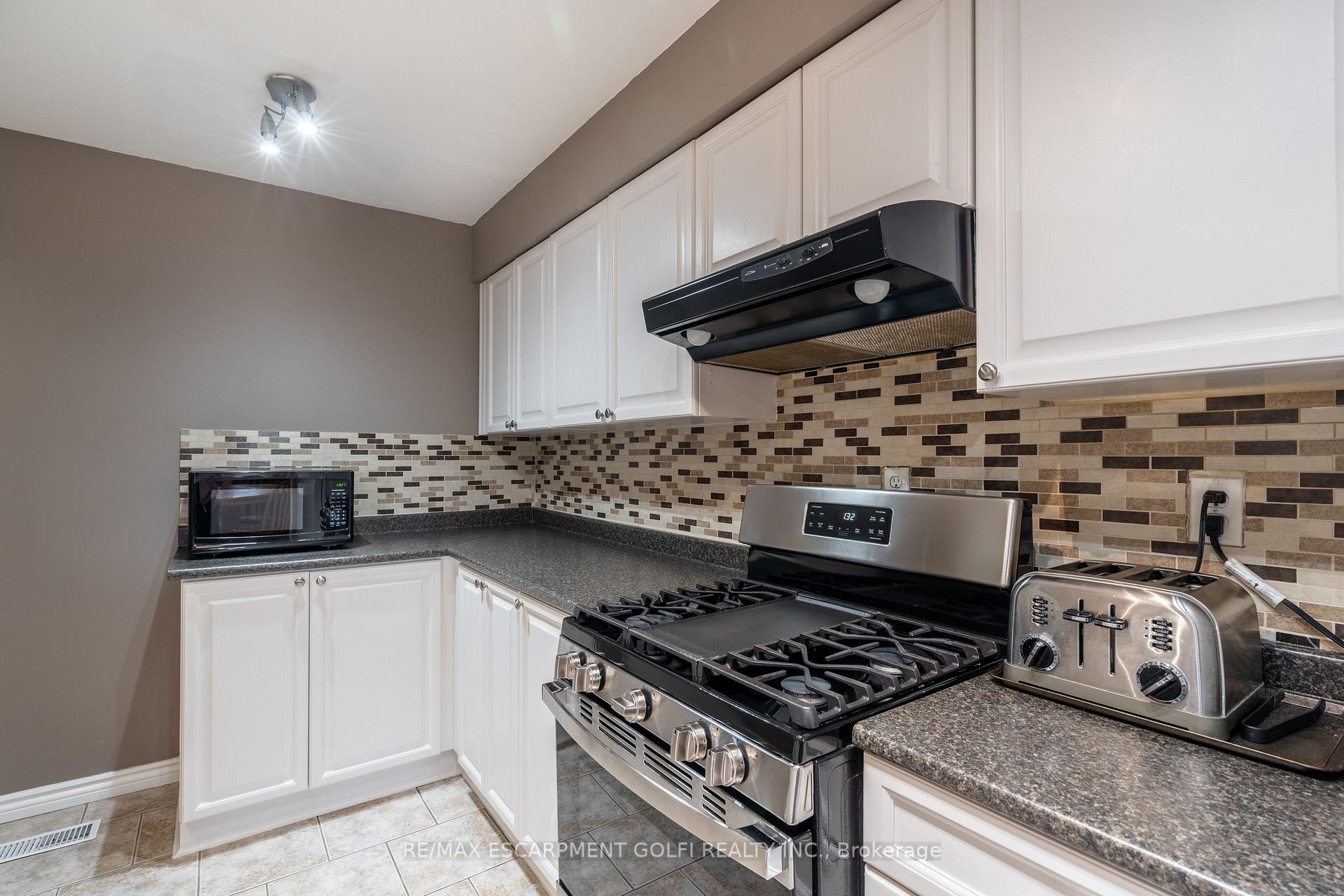 Photo 14 of Unit 80, 150 Gateshead Crescent, Hamilton, Stoney Creek — HOMEH