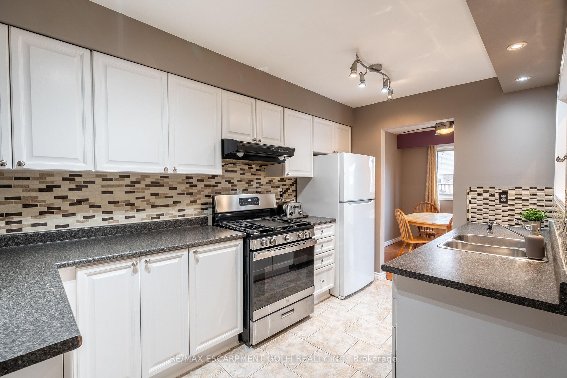 Photo 28 of Unit 80, 150 Gateshead Crescent, Hamilton, Stoney Creek — HOMEH