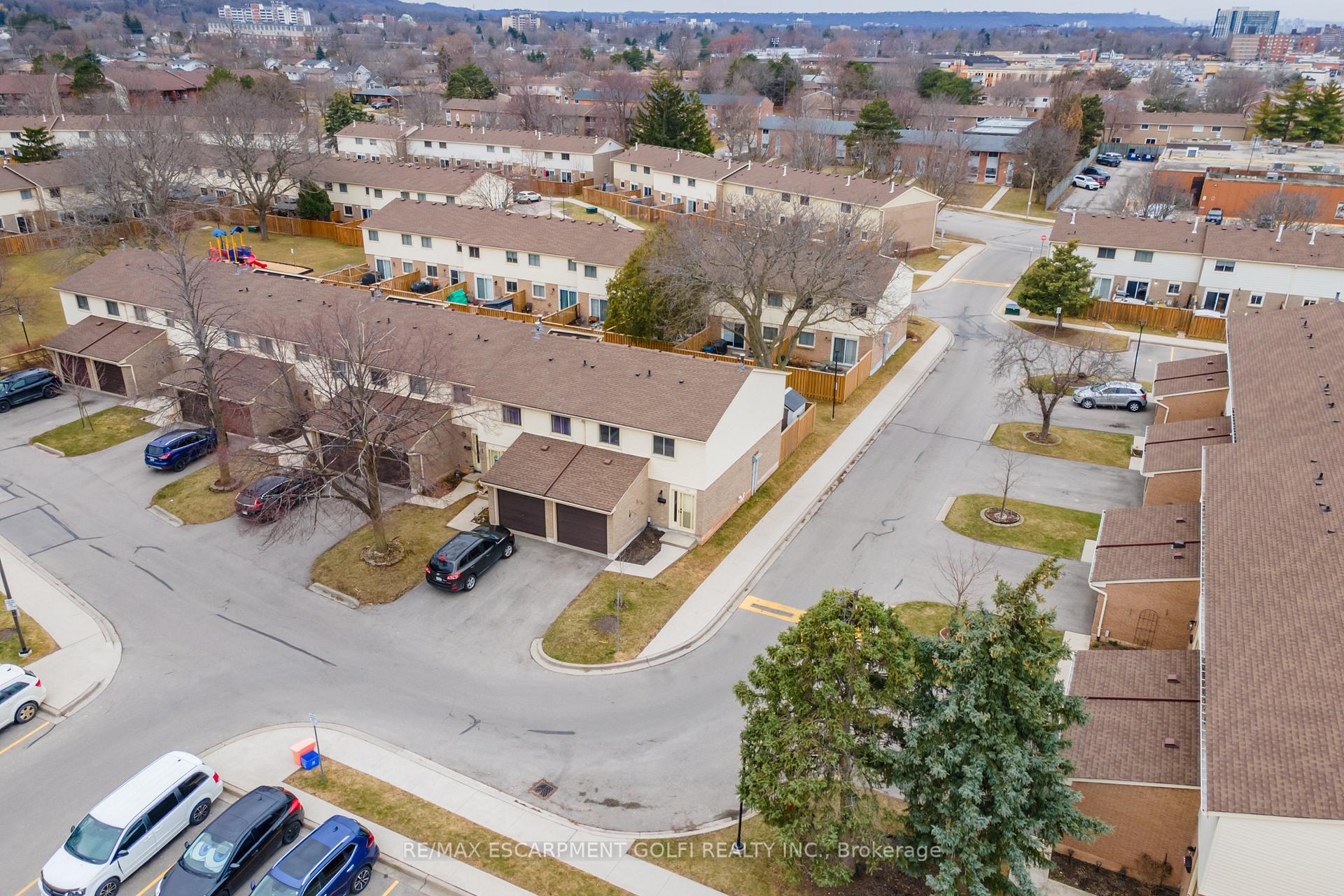 Photo 78 of Unit 80, 150 Gateshead Crescent, Hamilton, Stoney Creek — HOMEH