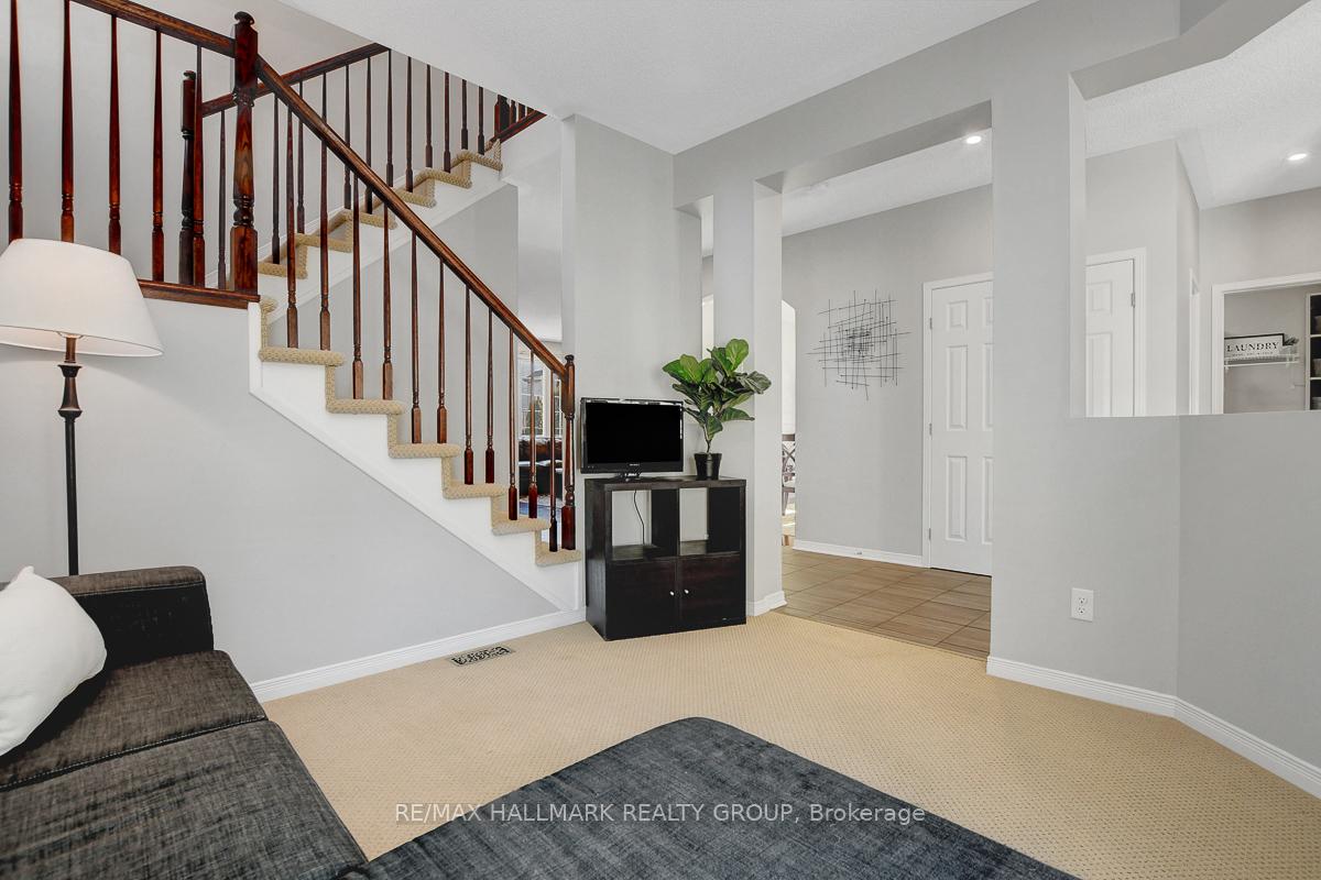 Photo 5 of 328 Eckerson Avenue, Ottawa, Stittsville (South) — HOMEH