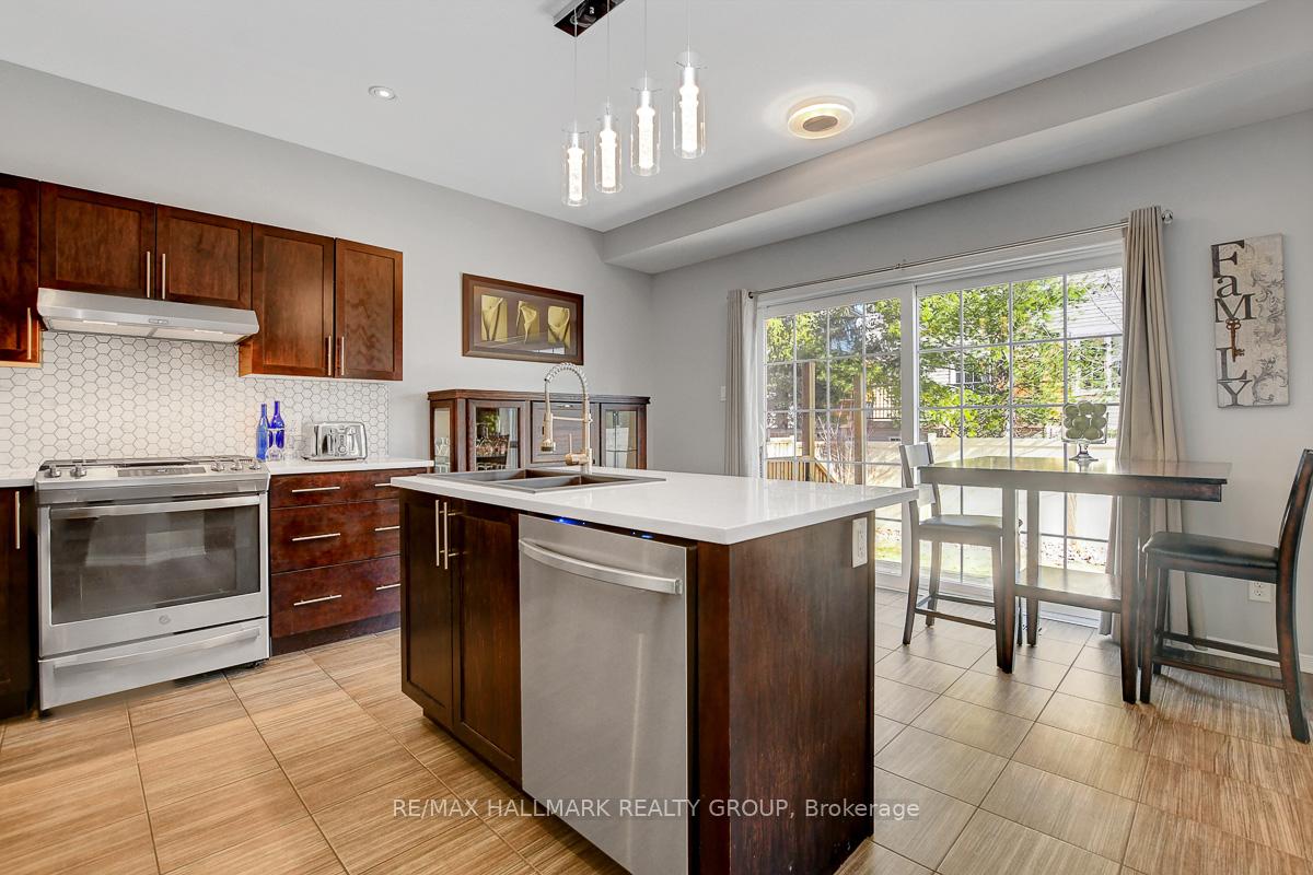 Photo 15 of 328 Eckerson Avenue, Ottawa, Stittsville (South) — HOMEH