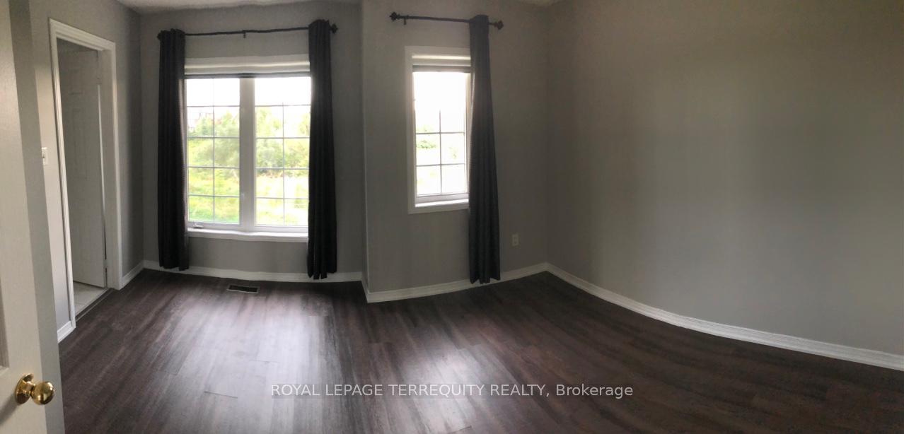 Photo 14 of 8 Thoroughbred Way, Markham, Berczy — HOMEH