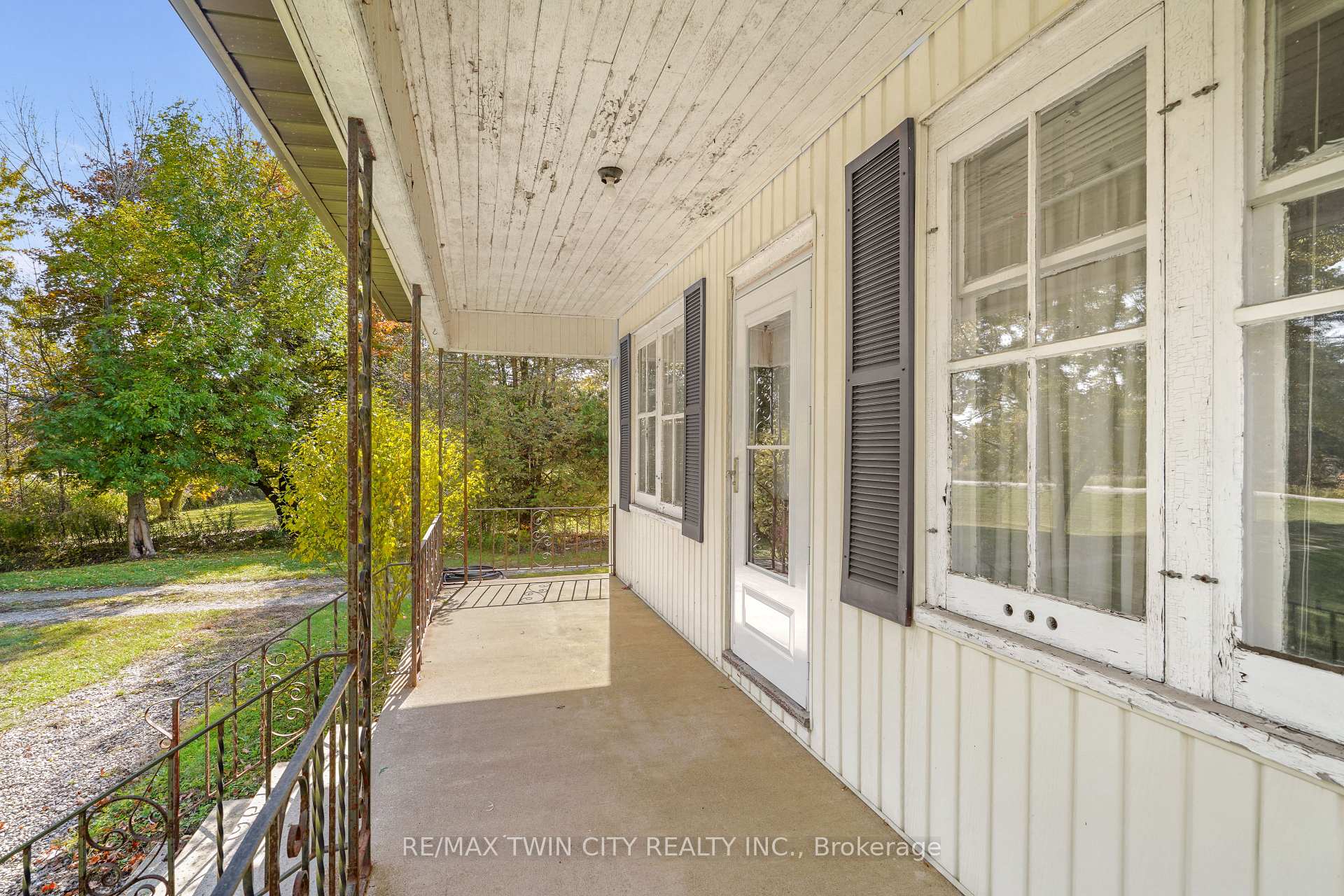 Photo 12 of 403 Middle Townline Road, Brant, Burford — HOMEH