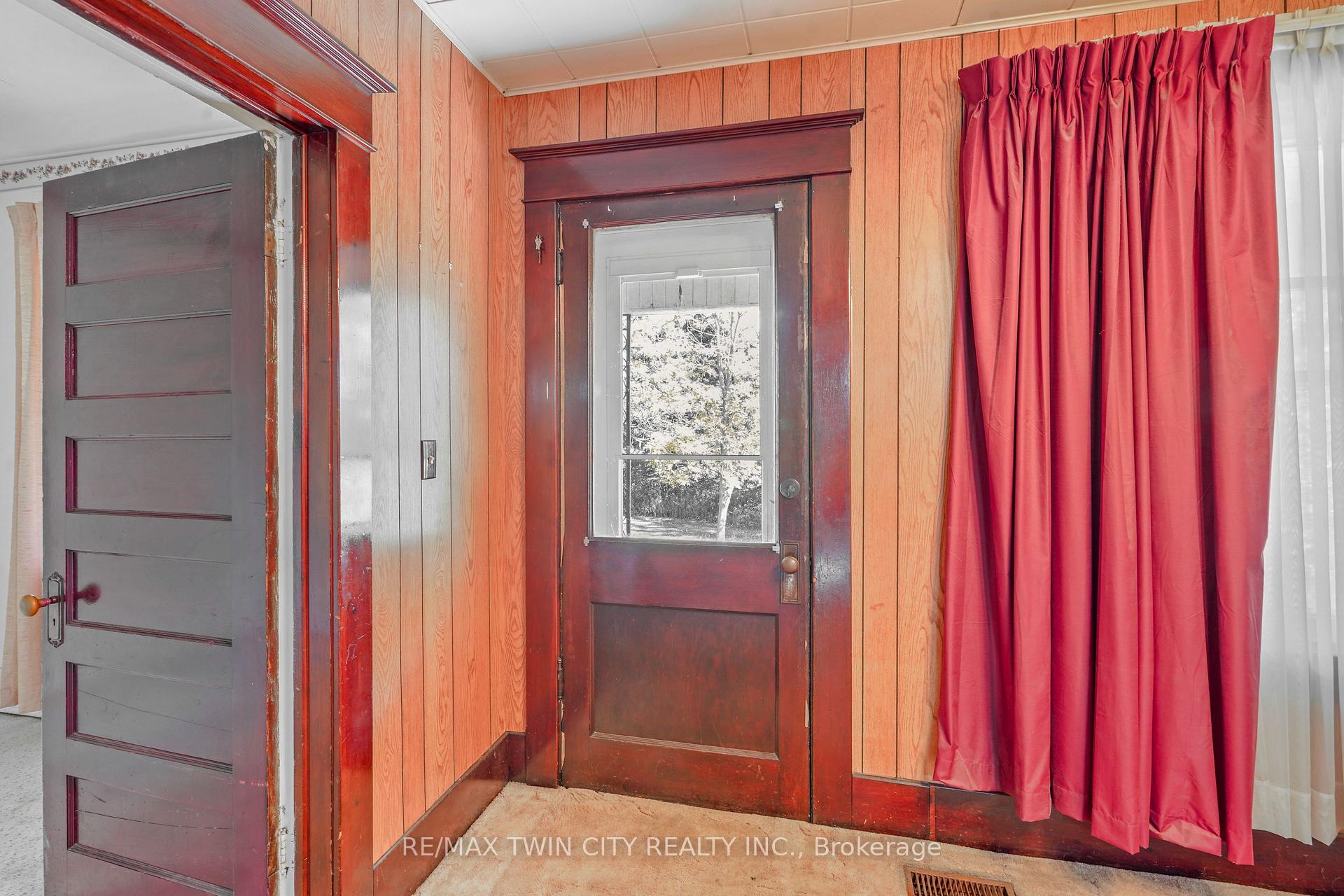 Photo 14 of 403 Middle Townline Road, Brant, Burford — HOMEH