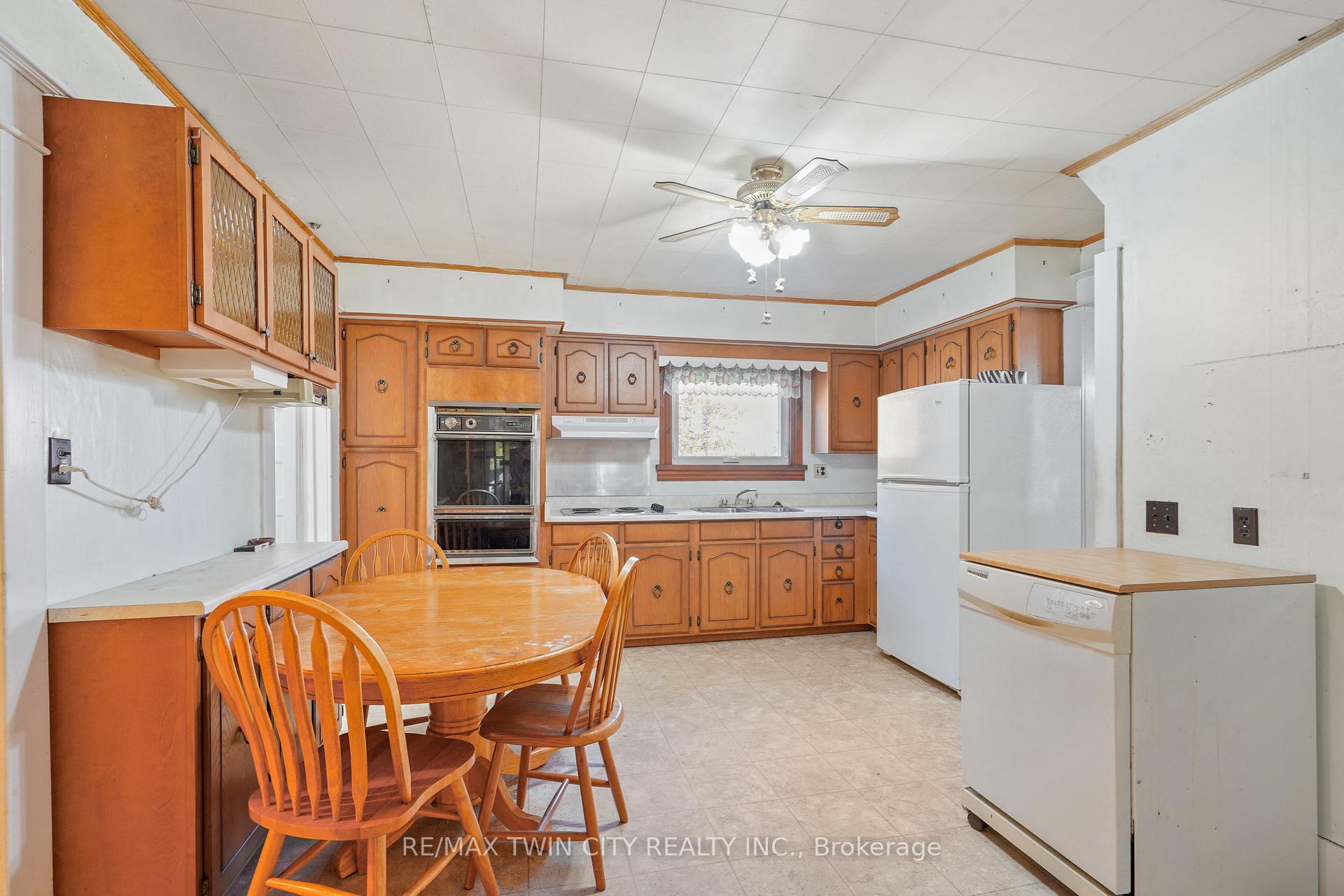 Photo 20 of 403 Middle Townline Road, Brant, Burford — HOMEH