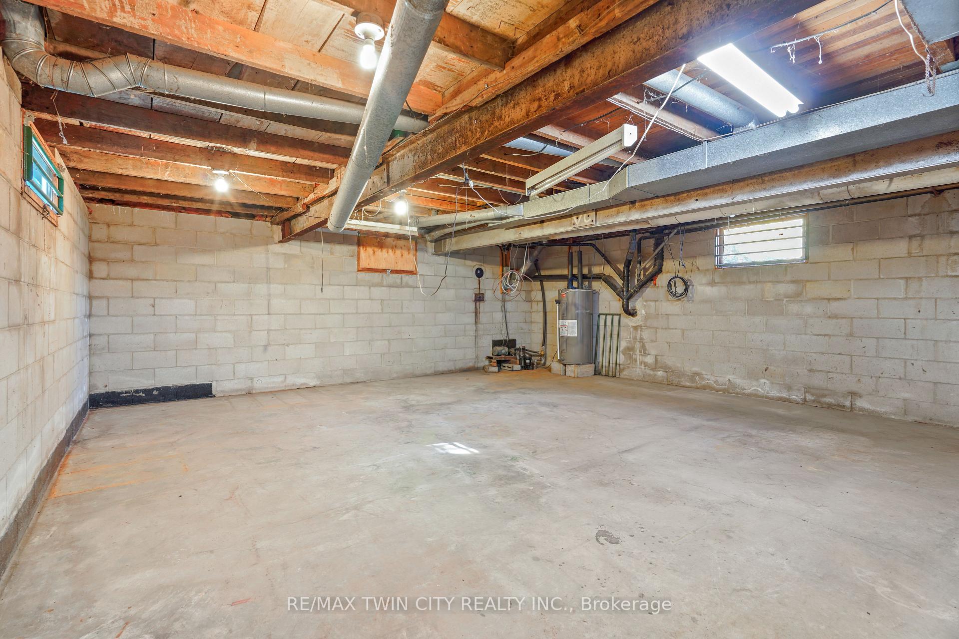 Photo 28 of 403 Middle Townline Road, Brant, Burford — HOMEH