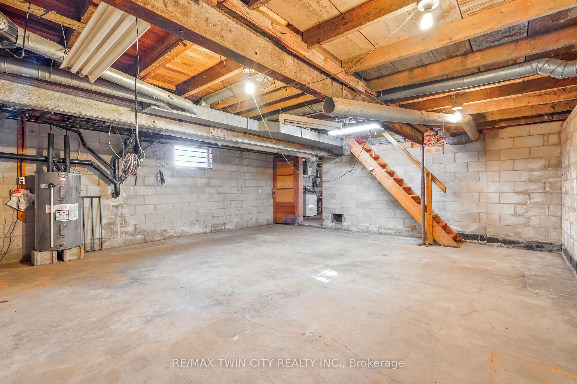 Photo 29 of 403 Middle Townline Road, Brant, Burford — HOMEH