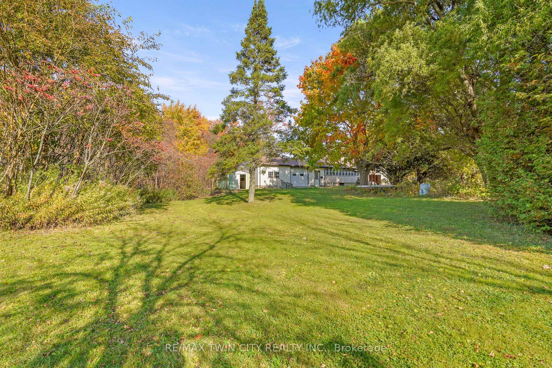 Photo 36 of 403 Middle Townline Road, Brant, Burford — HOMEH