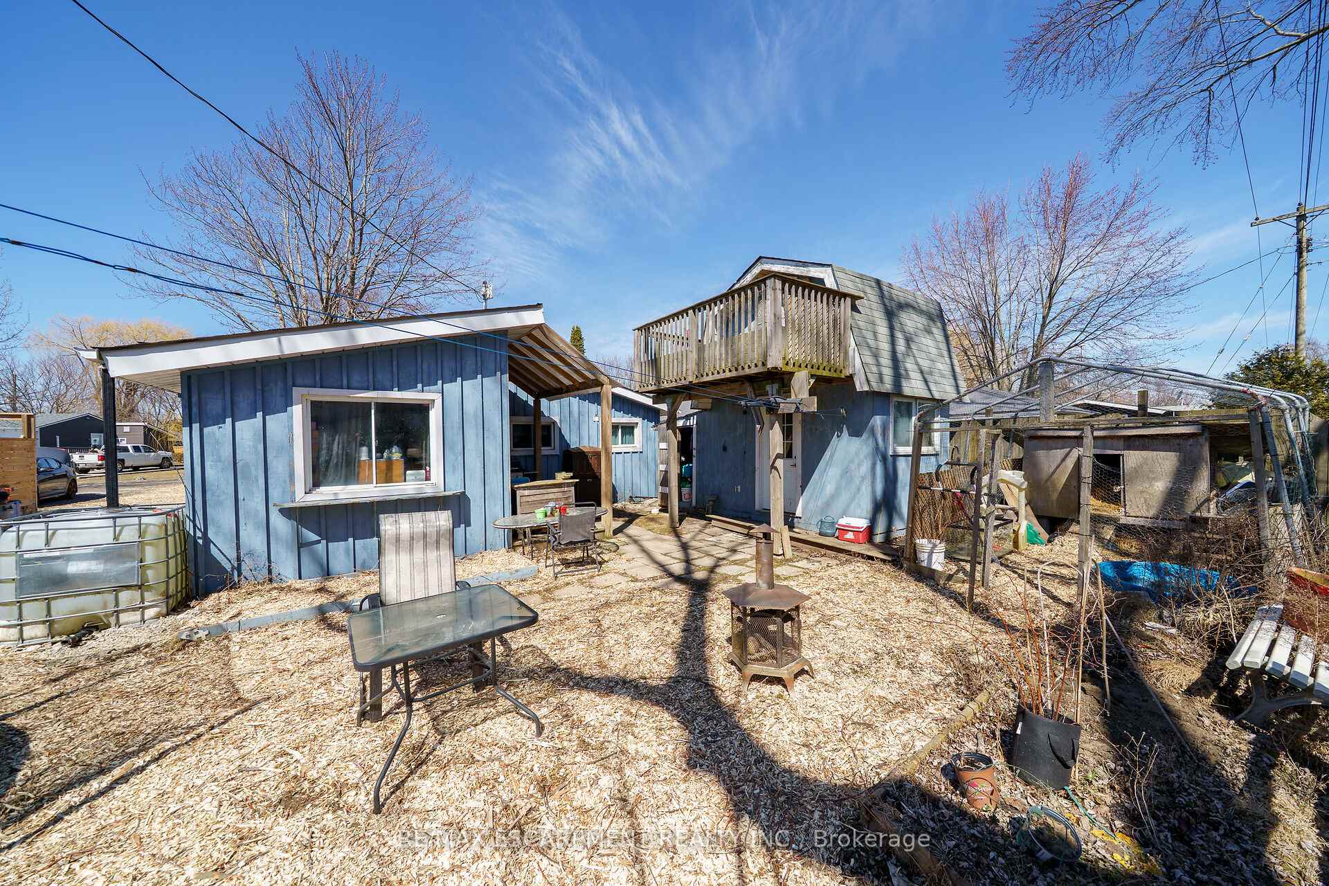 Photo 3 of 2026 First Avenue, Haldimand — HOMEH