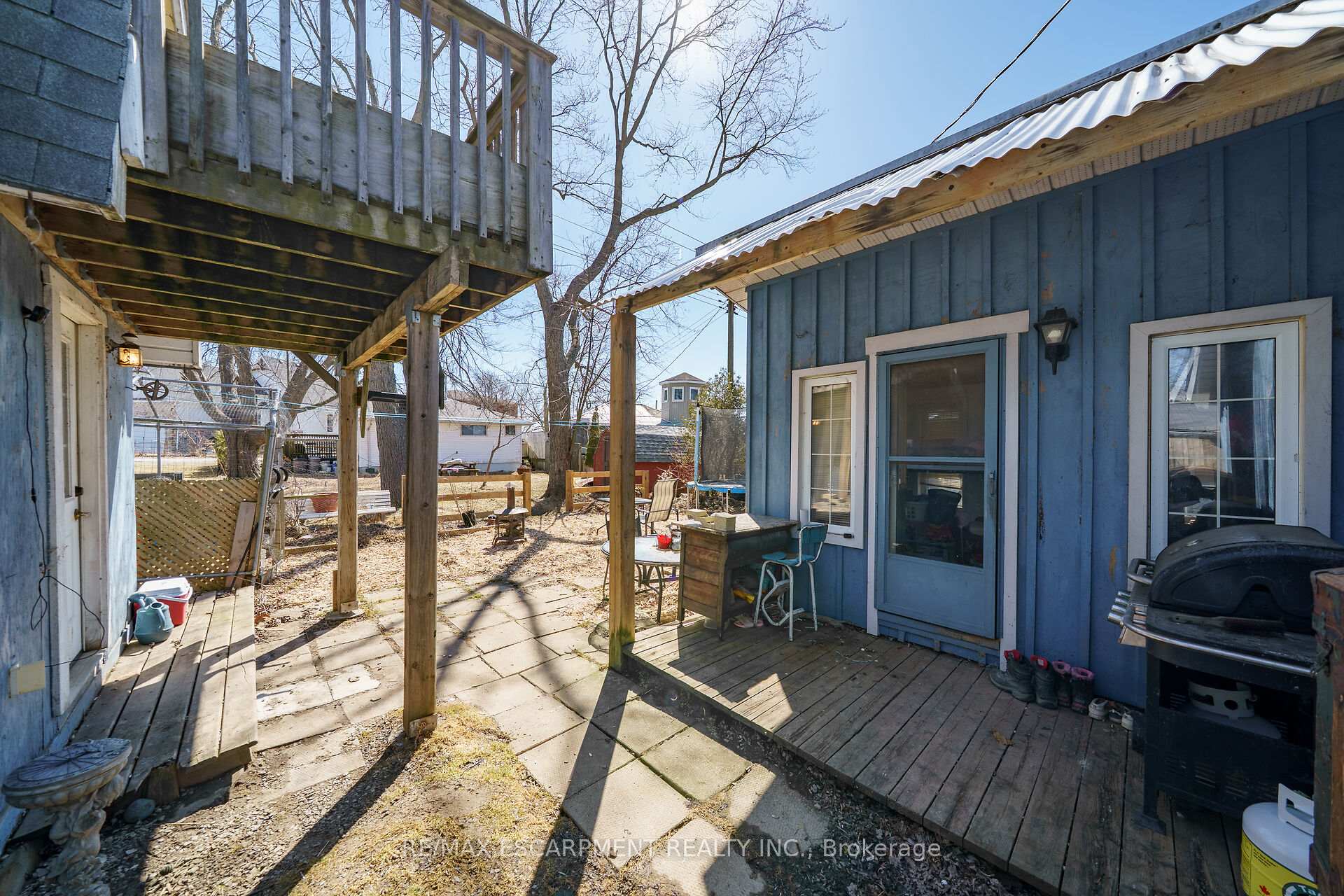 Photo 4 of 2026 First Avenue, Haldimand — HOMEH