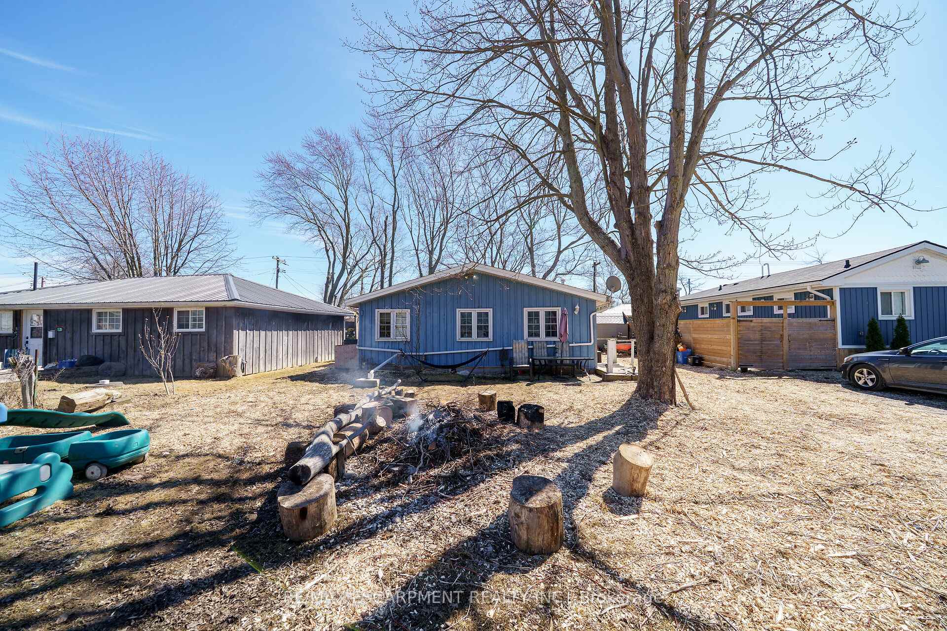 Photo 10 of 2026 First Avenue, Haldimand — HOMEH