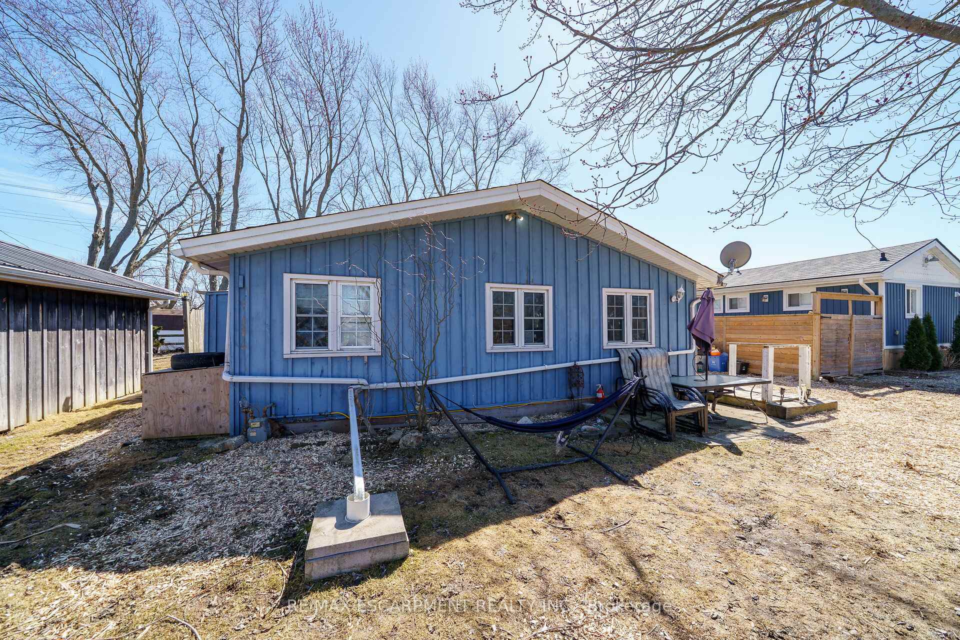 Photo 12 of 2026 First Avenue, Haldimand — HOMEH