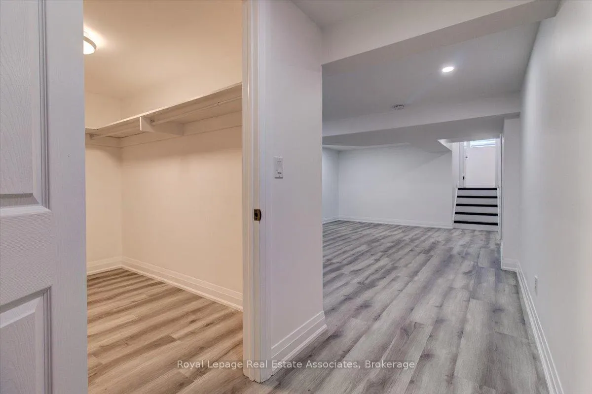 Photo 37 of 1562 Upper Ottawa Street, Hamilton, Templemead — HOMEH