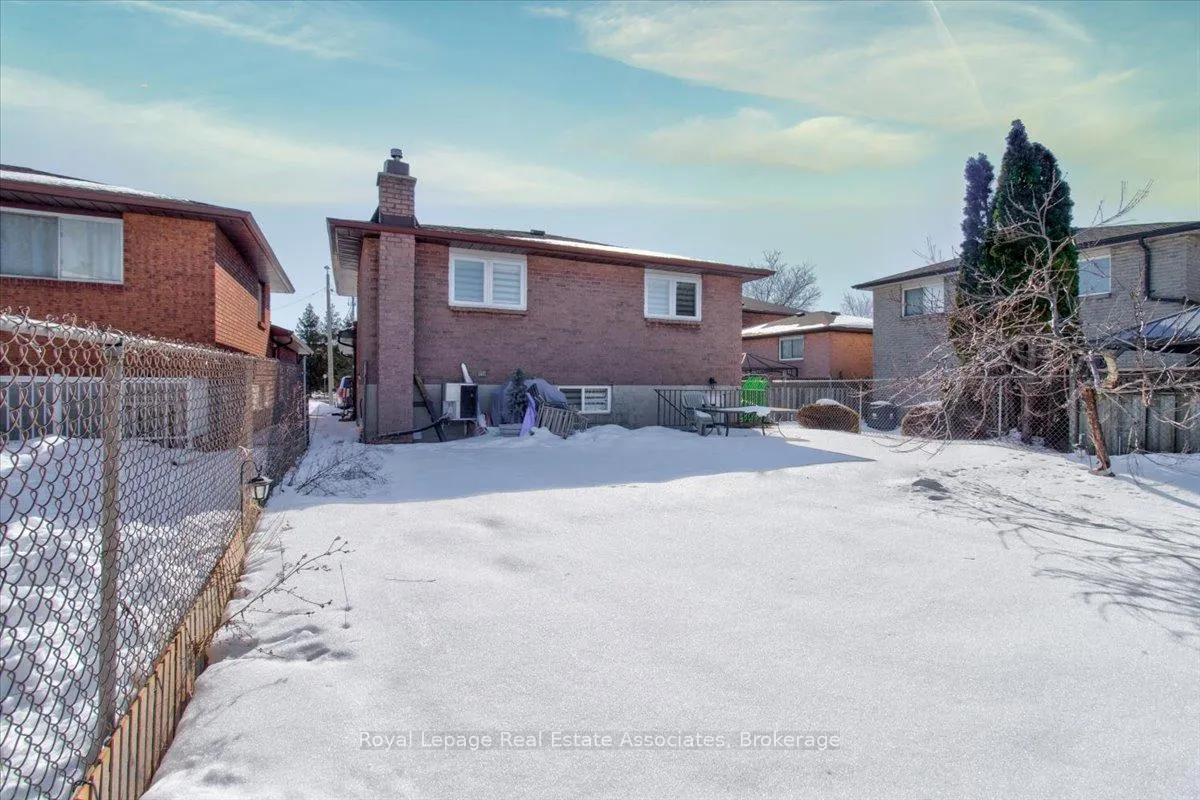 Photo 79 of 1562 Upper Ottawa Street, Hamilton, Templemead — HOMEH