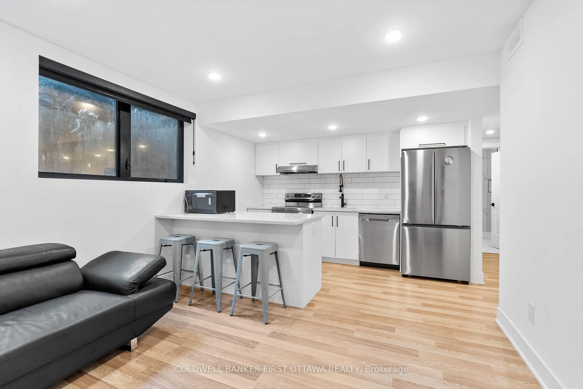 Photo 37 of 1124 Normandy Crescent, Ottawa, Borden Farm/Stewart Farm/Carleton Heights/Parkwood Hills — HOMEH