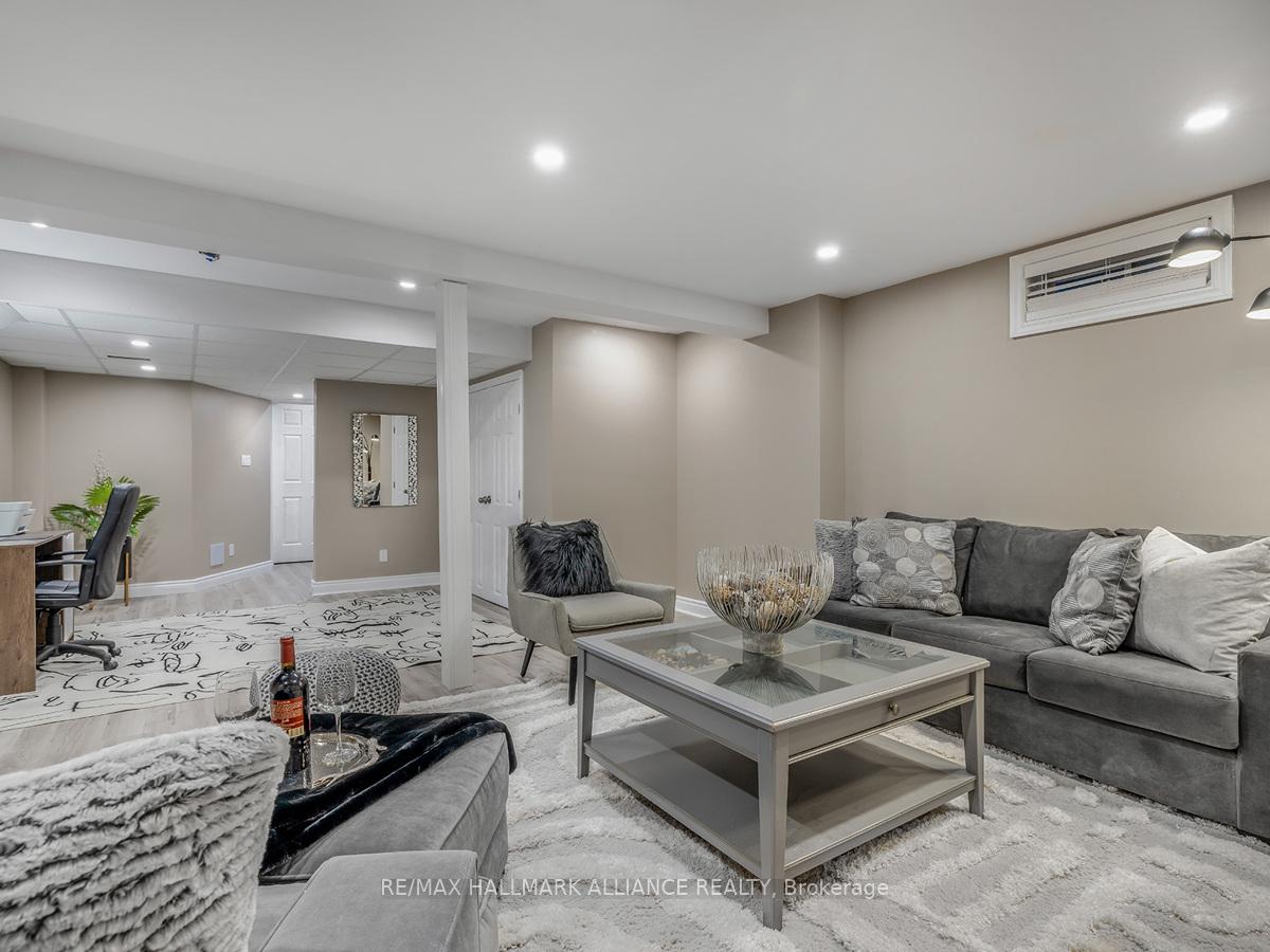 Photo 54 of 920 Ormond Drive, Oshawa, Taunton — HOMEH