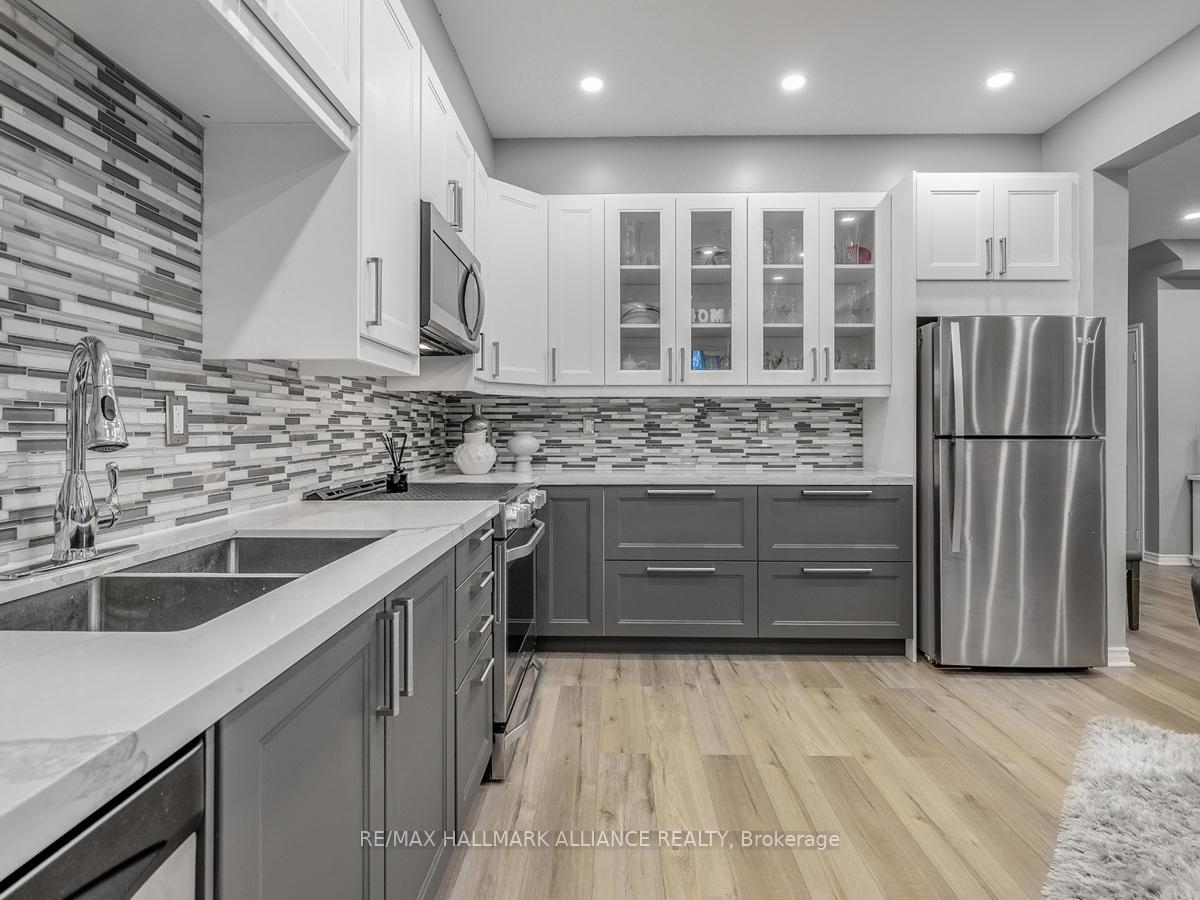 Photo 19 of 920 Ormond Drive, Oshawa, Taunton — HOMEH