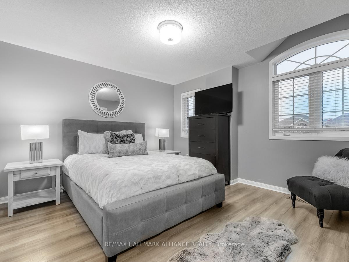 Photo 20 of 920 Ormond Drive, Oshawa, Taunton — HOMEH