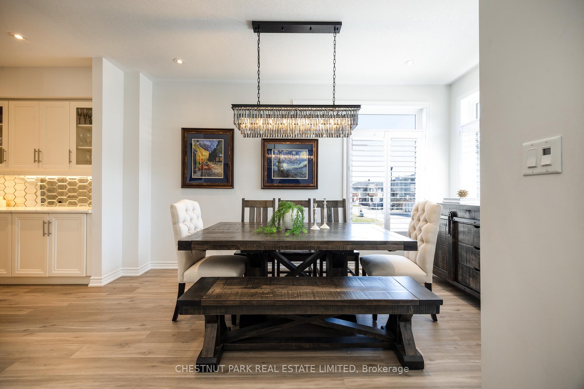 Photo 3 of 27 Sentinel Lane, Hamilton, Mountview — HOMEH