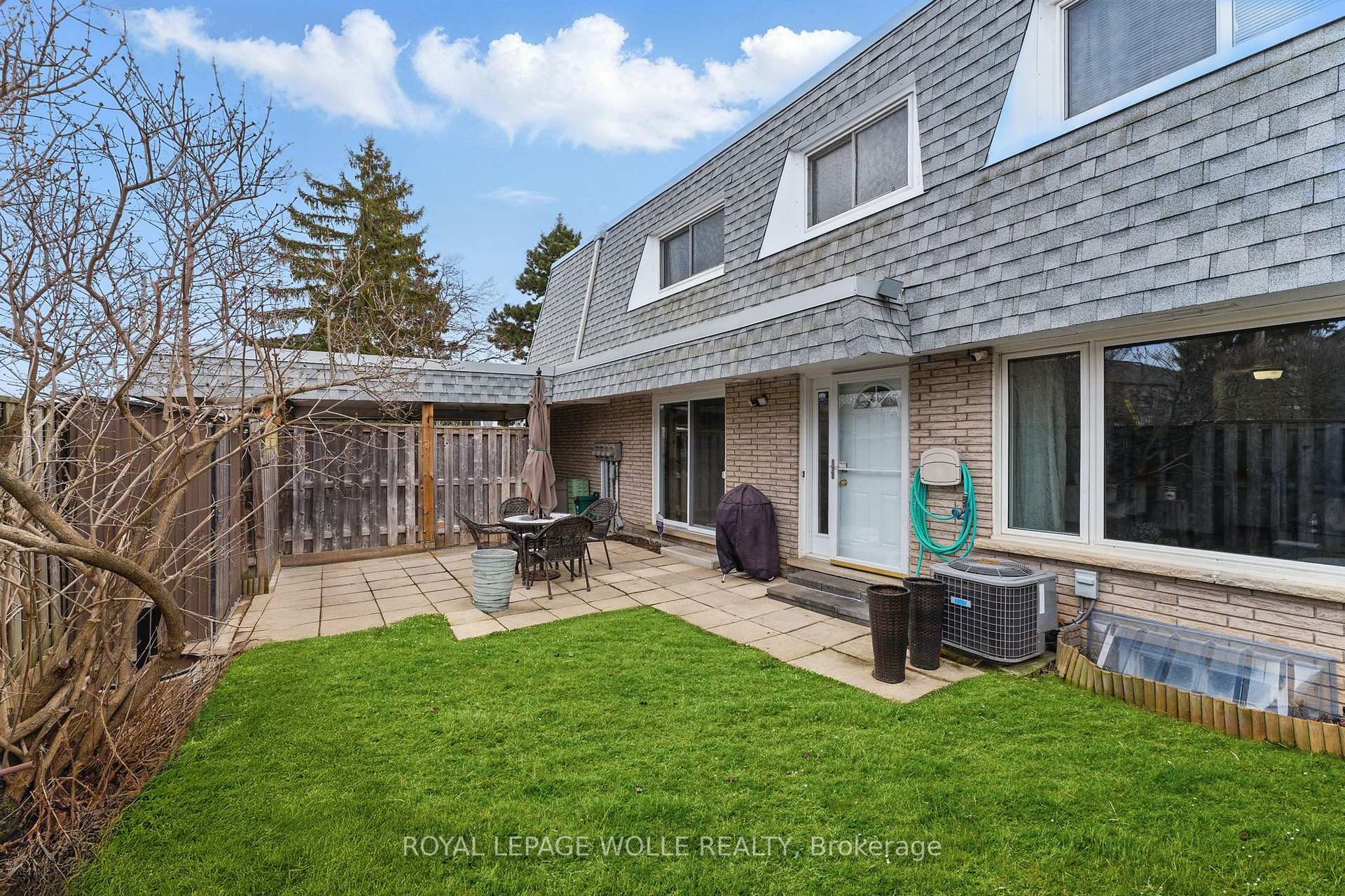 Photo 1 of Unit 11, 14 Williamsburg Road, Kitchener — HOMEH