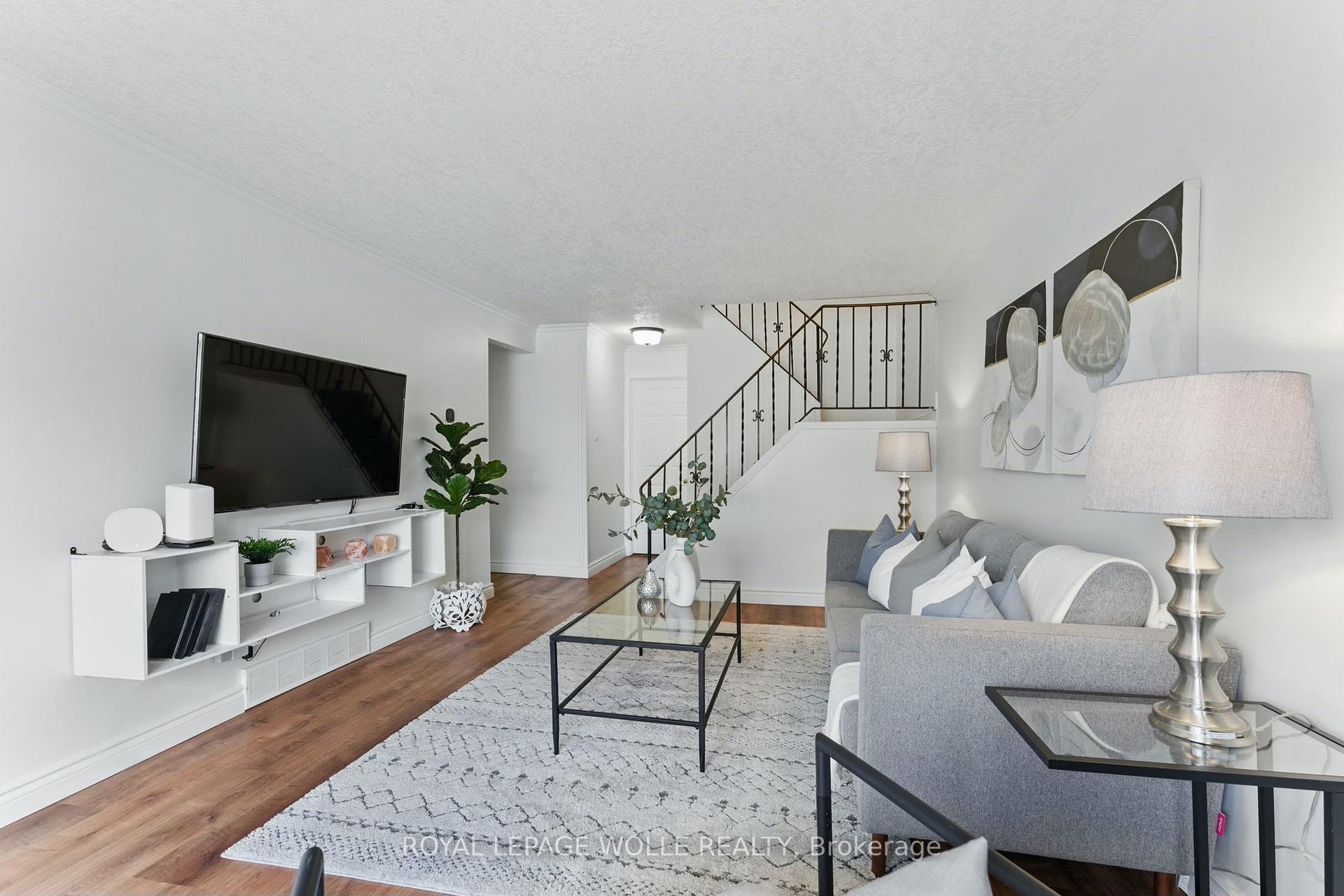 Photo 3 of Unit 11, 14 Williamsburg Road, Kitchener — HOMEH