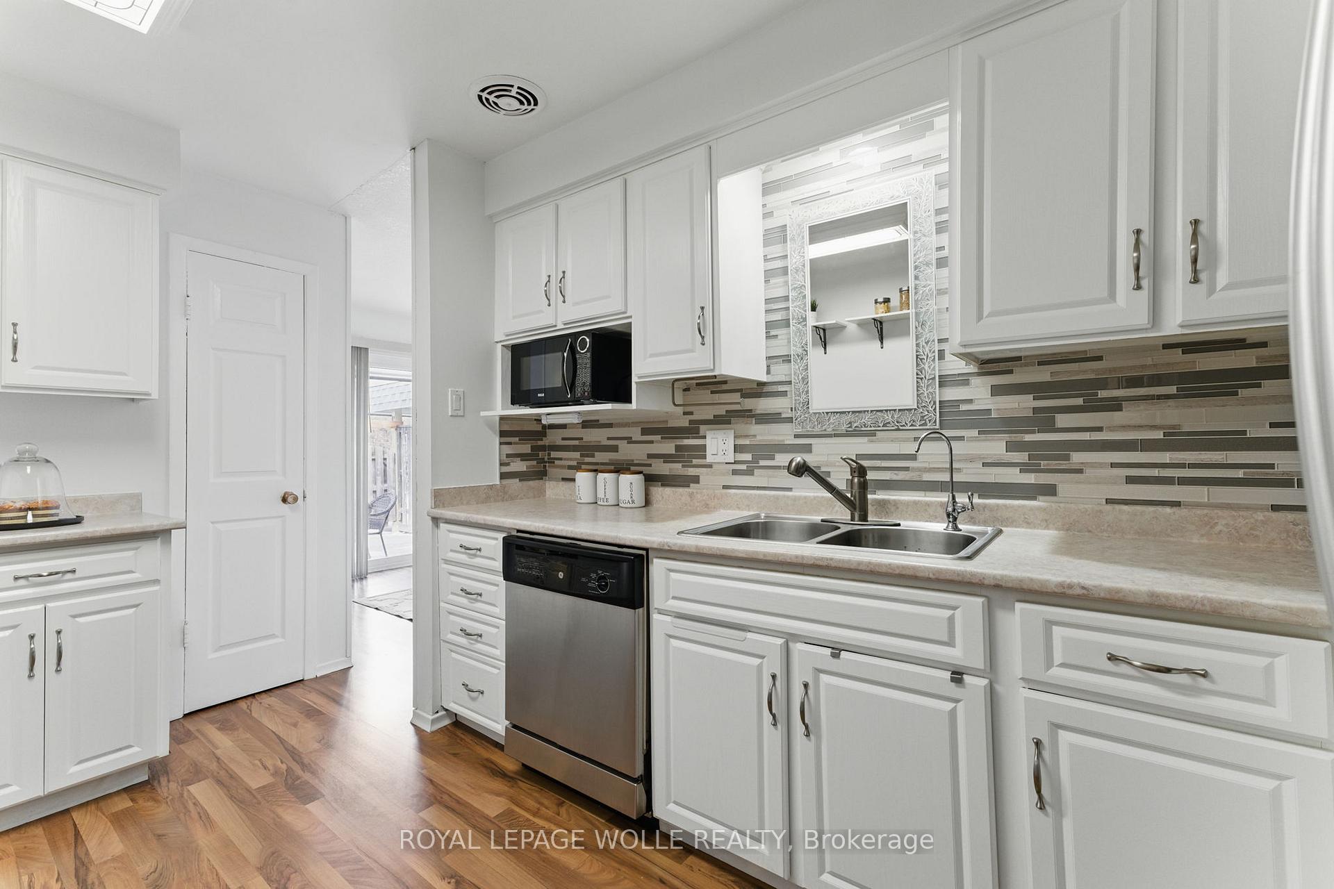 Photo 7 of Unit 11, 14 Williamsburg Road, Kitchener — HOMEH