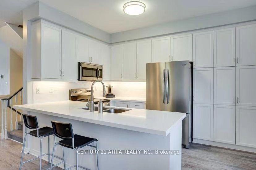 Photo 4 of 129 Baywell Crescent, Aurora, Bayview Wellington — HOMEH