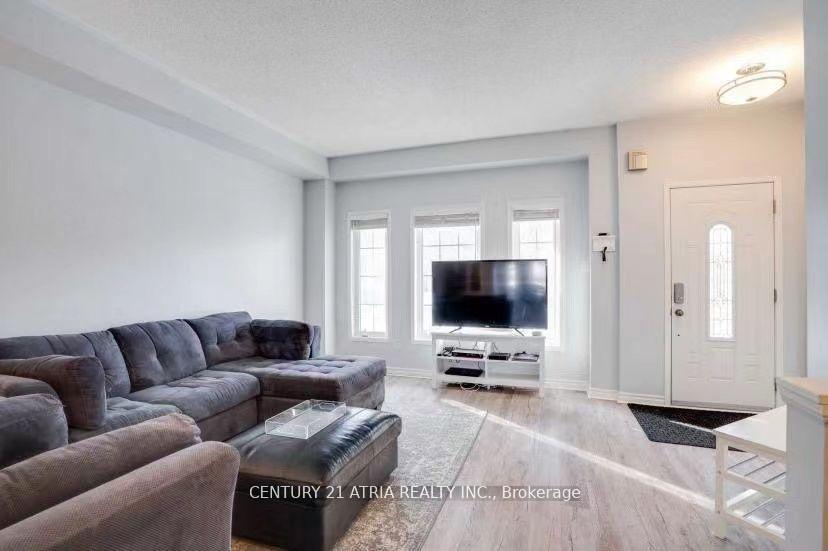 Photo 7 of 129 Baywell Crescent, Aurora, Bayview Wellington — HOMEH