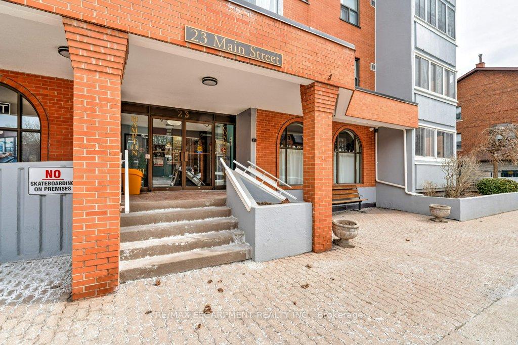 Photo 4 of Unit 207, 23 Main Street, Hamilton, Cootes Paradise — HOMEH