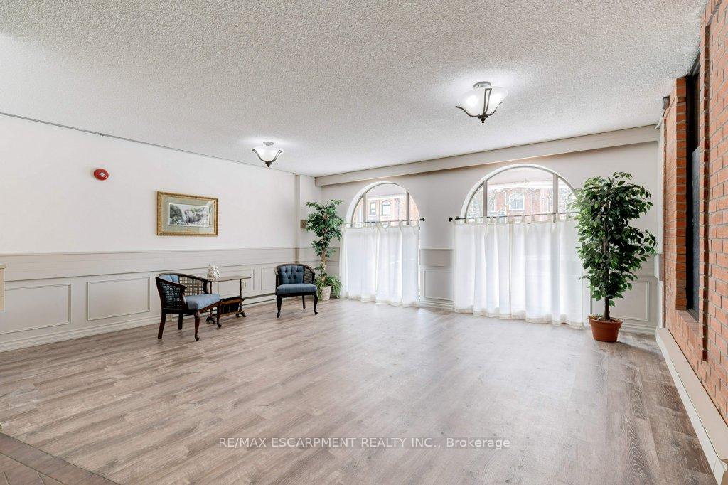 Photo 7 of Unit 207, 23 Main Street, Hamilton, Cootes Paradise — HOMEH