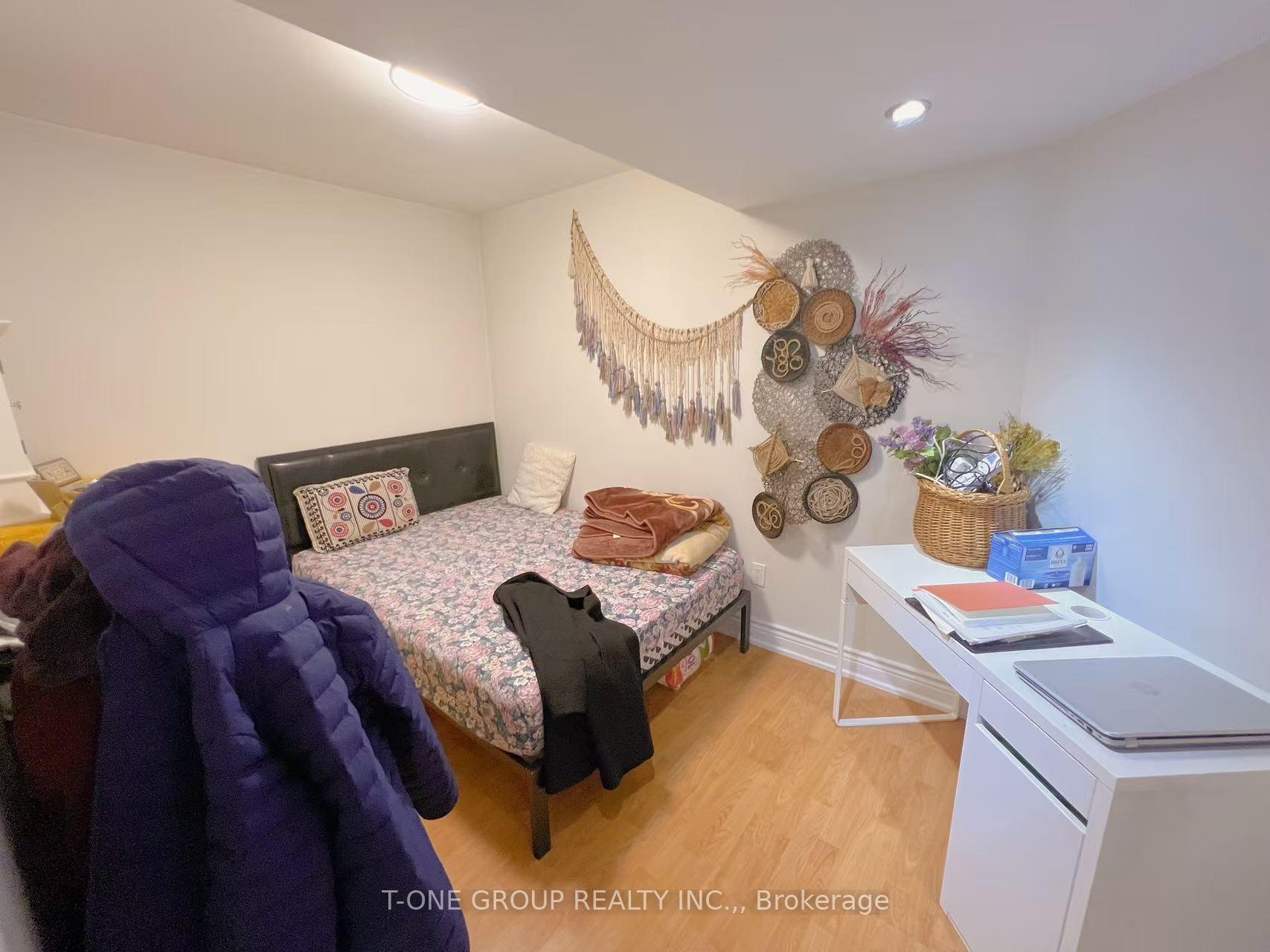 Photo 4 of 97 Kingly Crest (basement) Way, Vaughan, Sonoma Heights — HOMEH