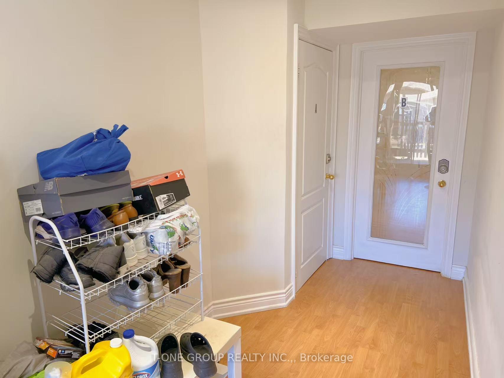 Photo 32 of 97 Kingly Crest (basement) Way, Vaughan, Sonoma Heights — HOMEH