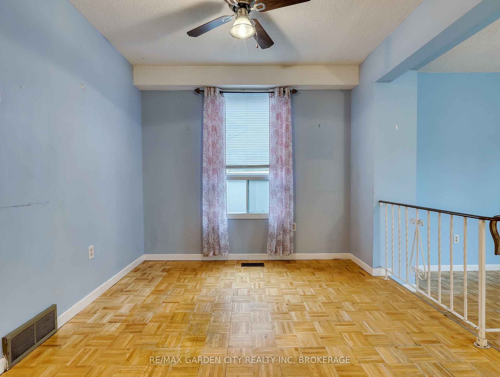 Photo 20 of 85 Oxford Street, St. Catharines, Secord Woods — HOMEH