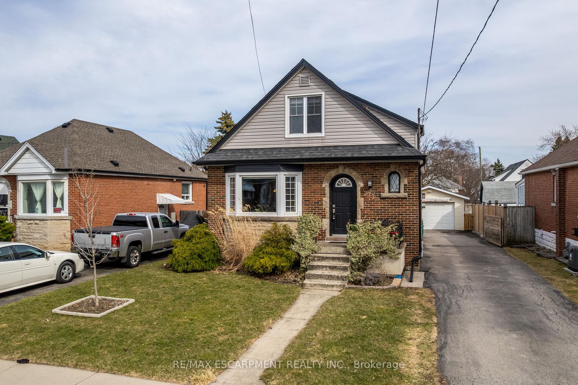Front of 277 East 18th Street