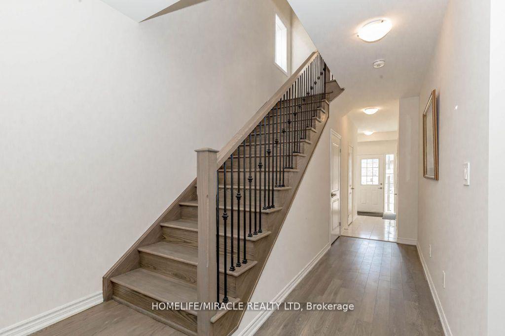 Photo 6 of 21 Stokes Road W, Brant, Paris — HOMEH
