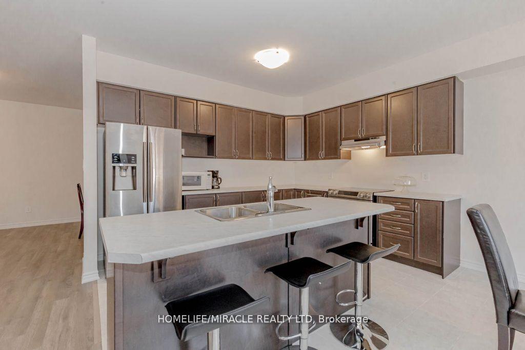 Photo 13 of 21 Stokes Road W, Brant, Paris — HOMEH