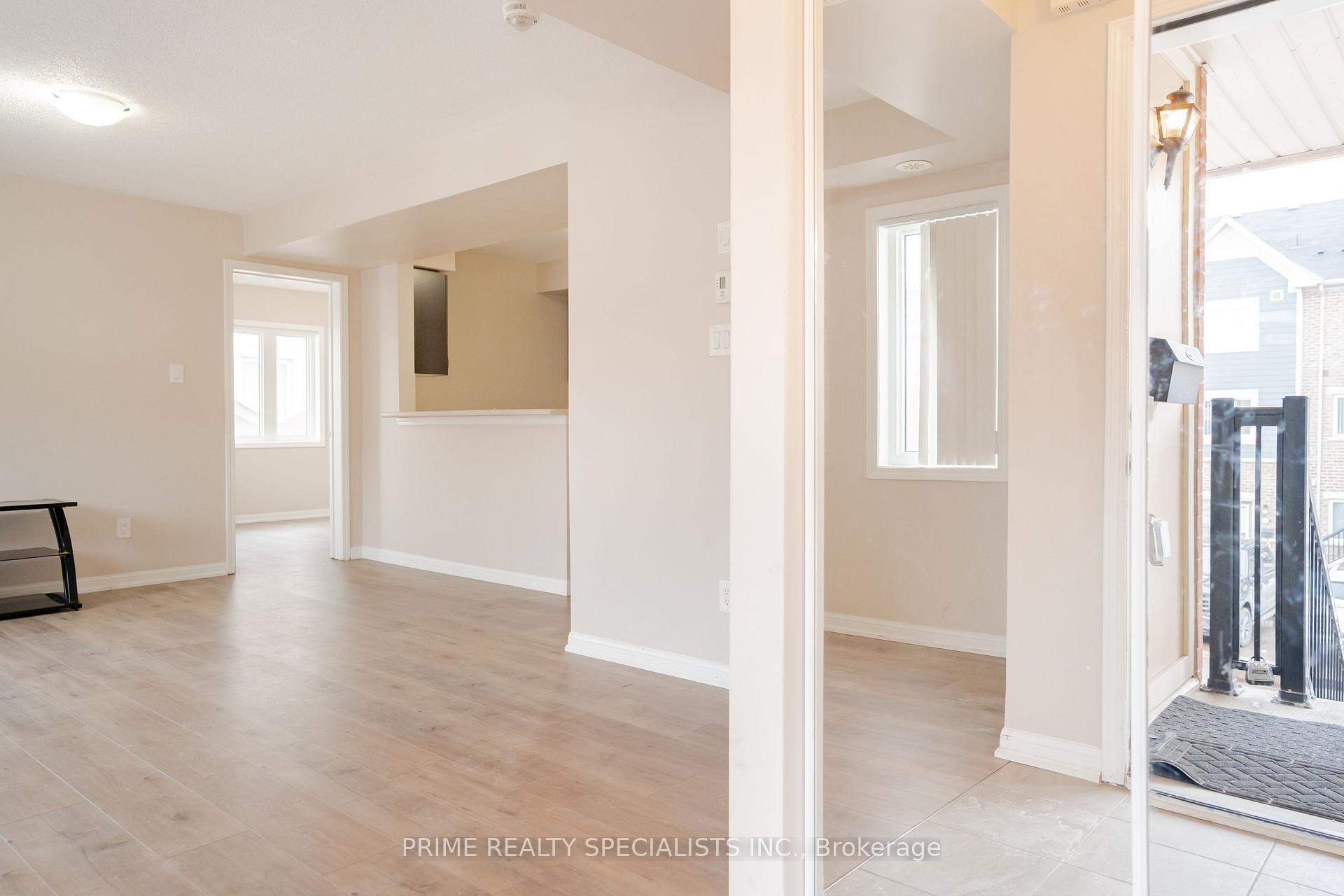 Photo 5 of Unit 284, 250 Sunny Meadow Boulevard, Brampton, Sandringham-Wellington — HOMEH