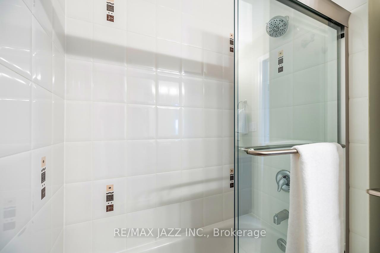 Photo 37 of Unit 307, 1 Sidney Lane, Clarington, Bowmanville — HOMEH