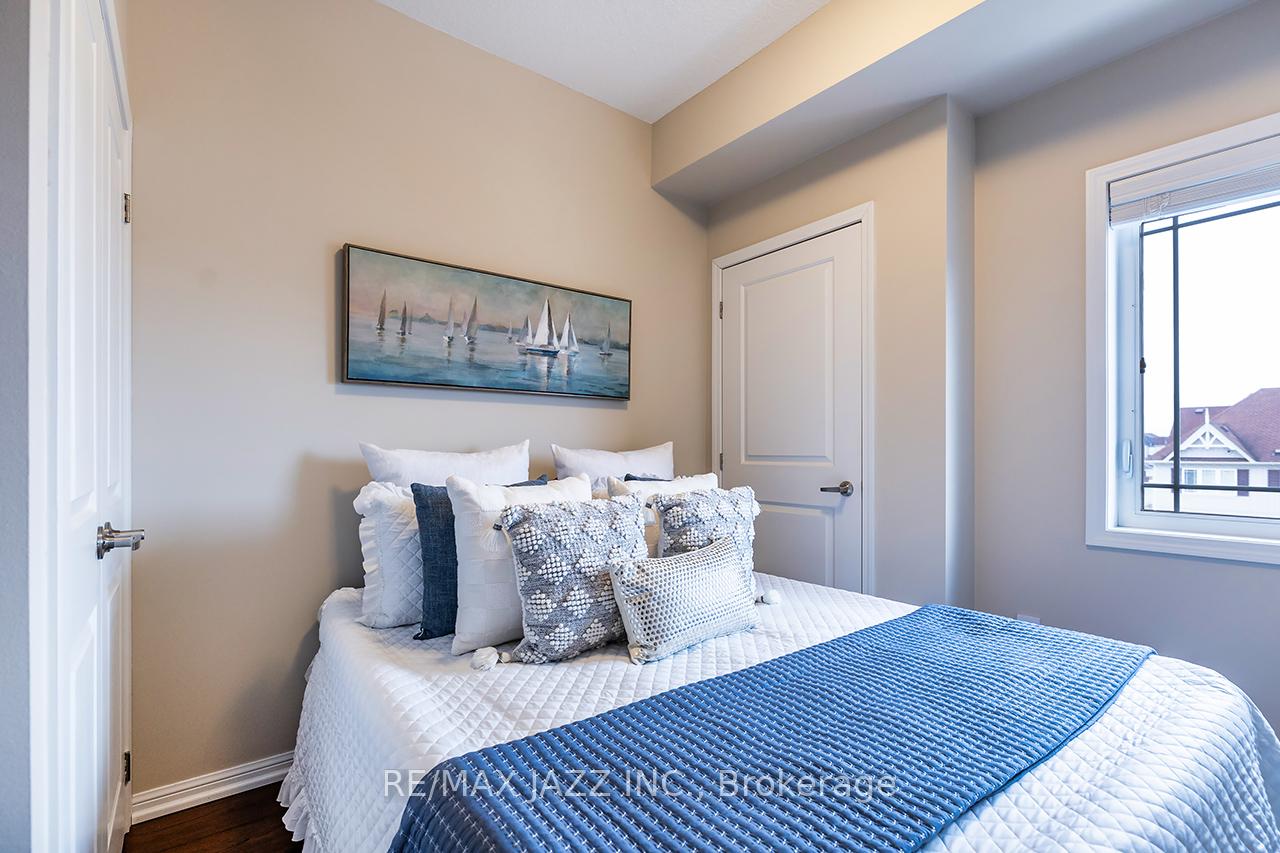 Photo 39 of Unit 307, 1 Sidney Lane, Clarington, Bowmanville — HOMEH