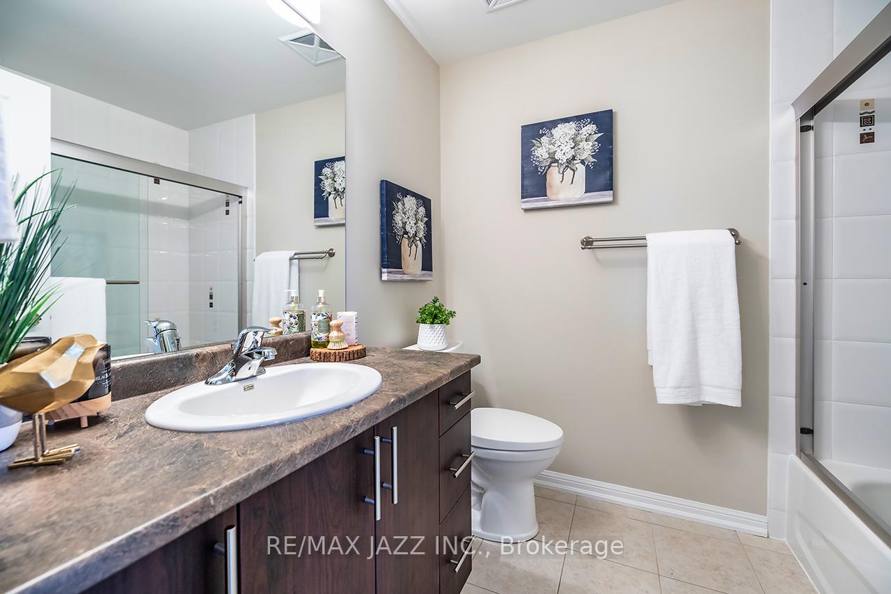 Photo 16 of Unit 307, 1 Sidney Lane, Clarington, Bowmanville — HOMEH
