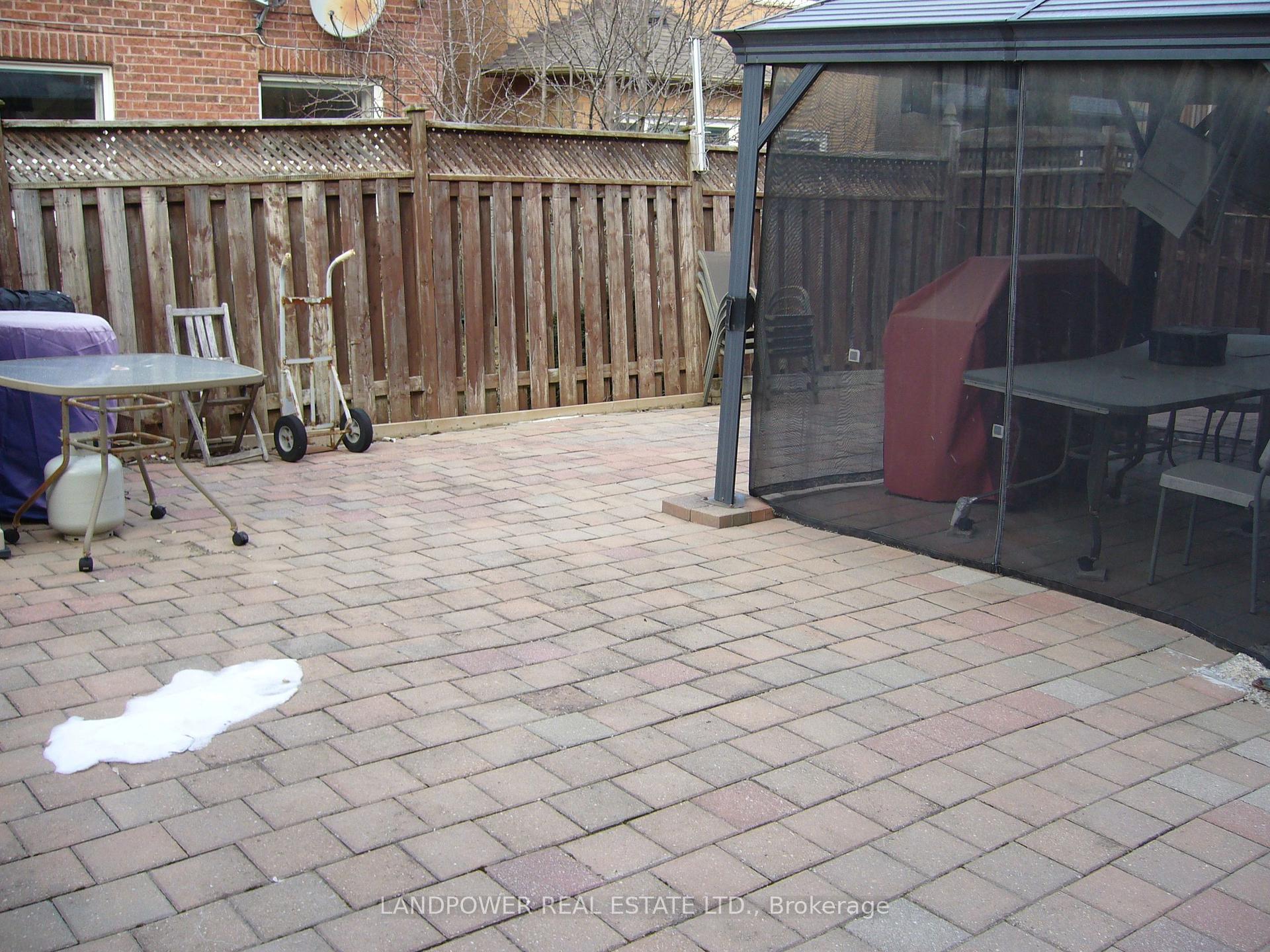 Photo 4 of 108 Madison Heights Boulevard, Markham, Berczy — HOMEH